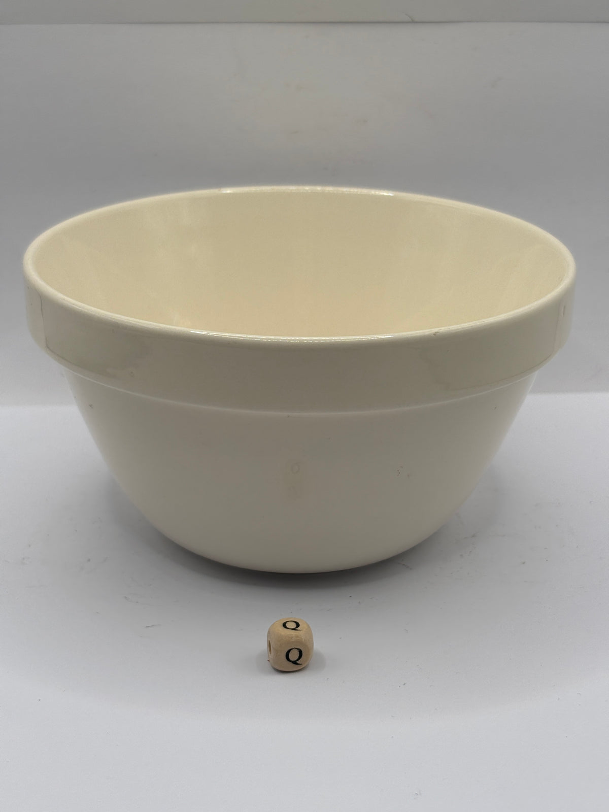 vintage pudding bowl (Q)