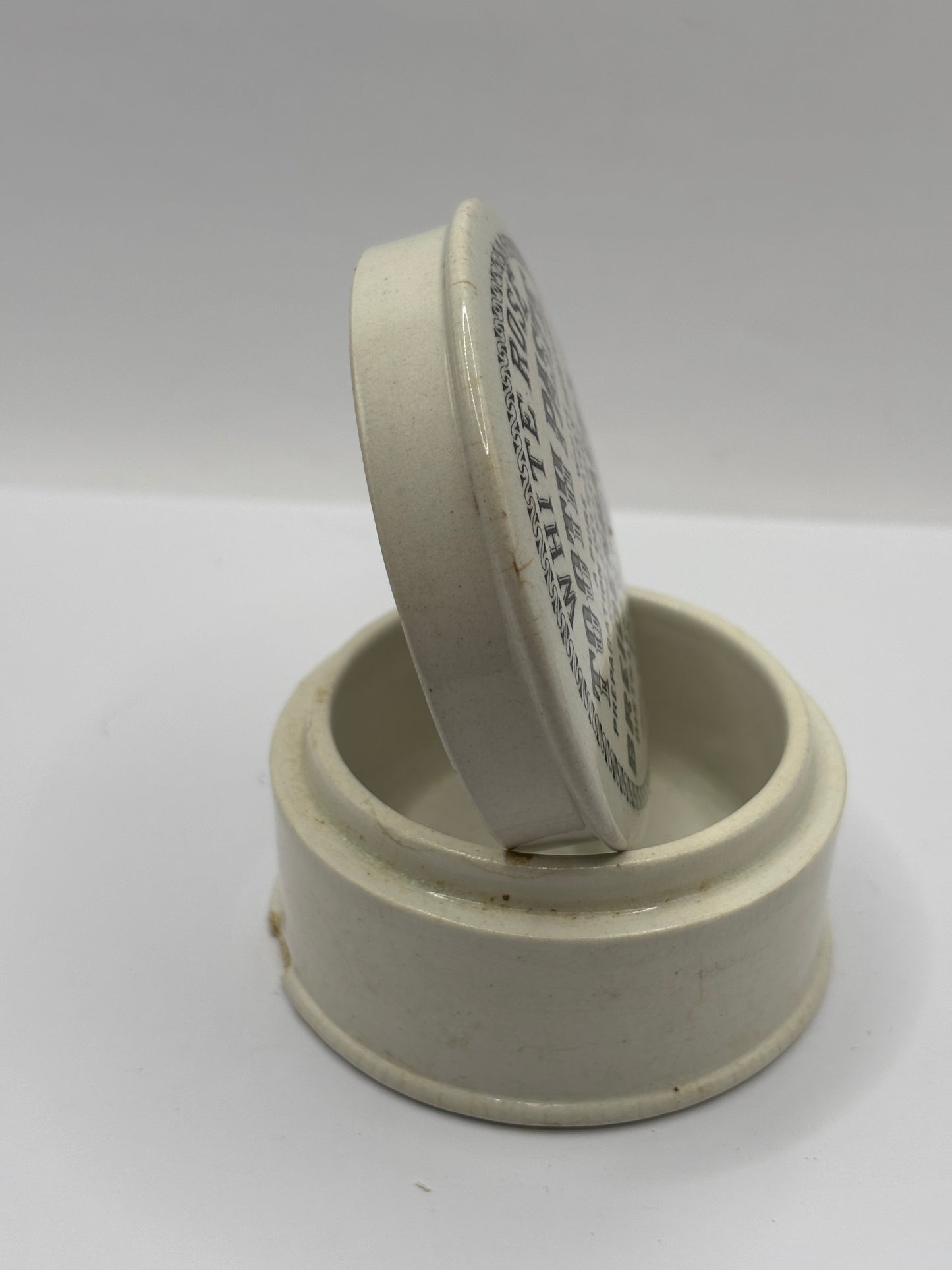 Old advertising lid and base, White Rose Tooth Paste