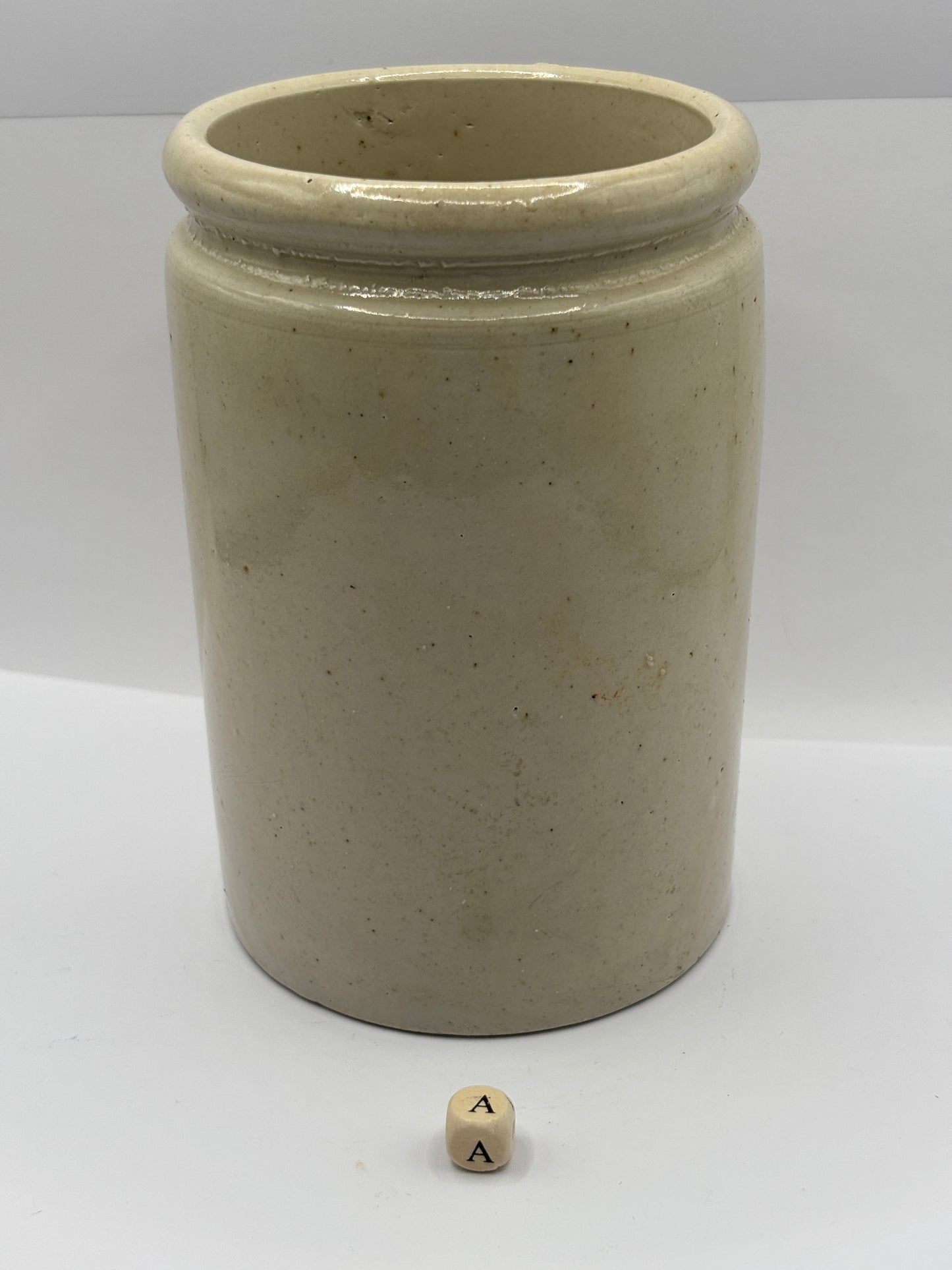 Old 2lb rolled top stoneware jam & marmalade pot (a)