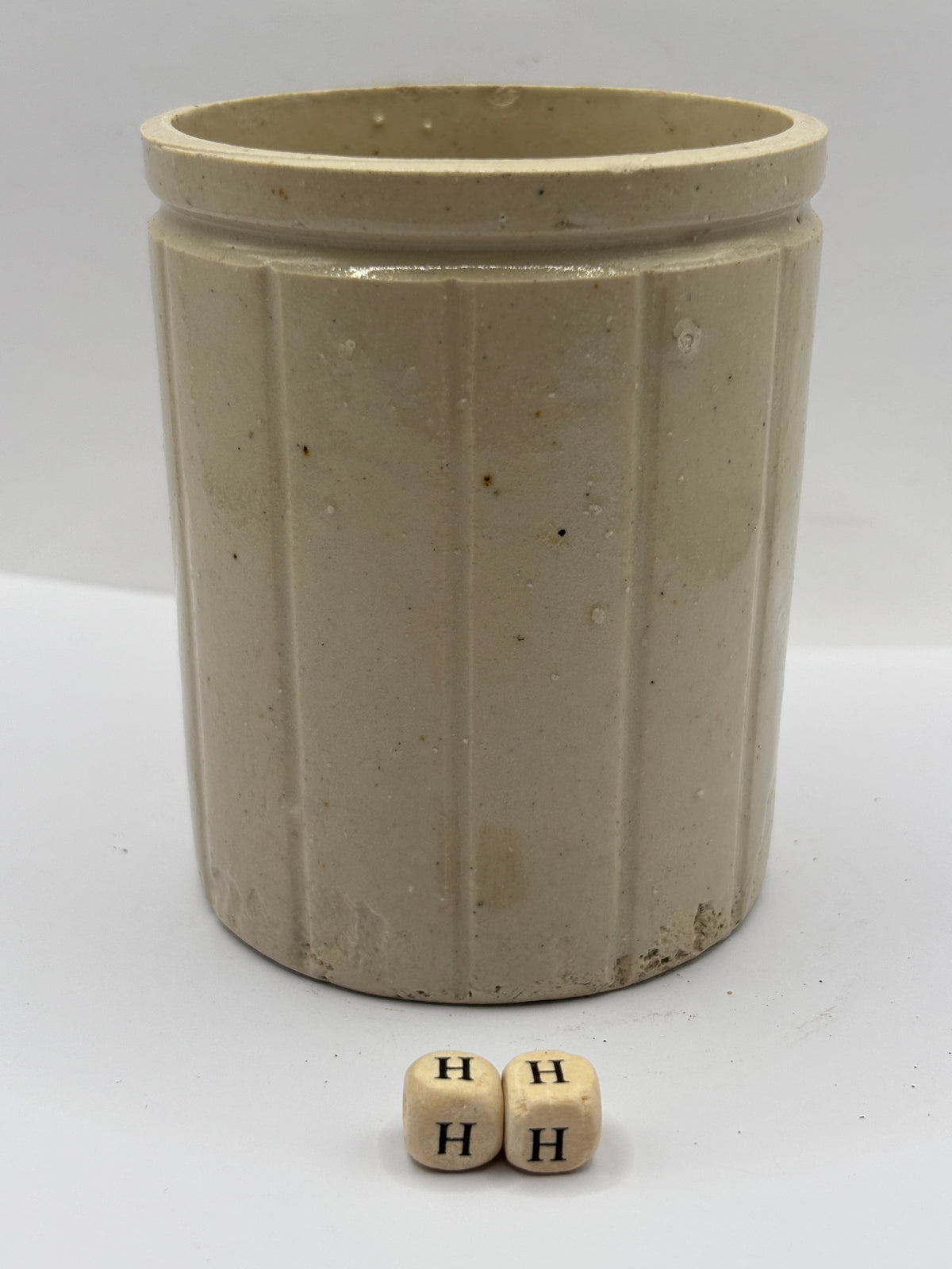 Old 1lb ribbed stoneware jam pot (HH)