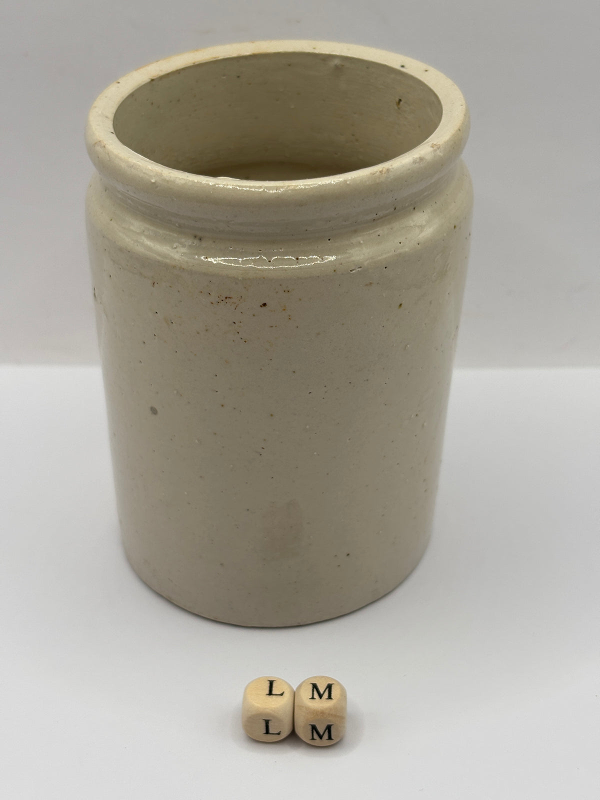 Old 1lb rolled top stoneware jam pot (LM)