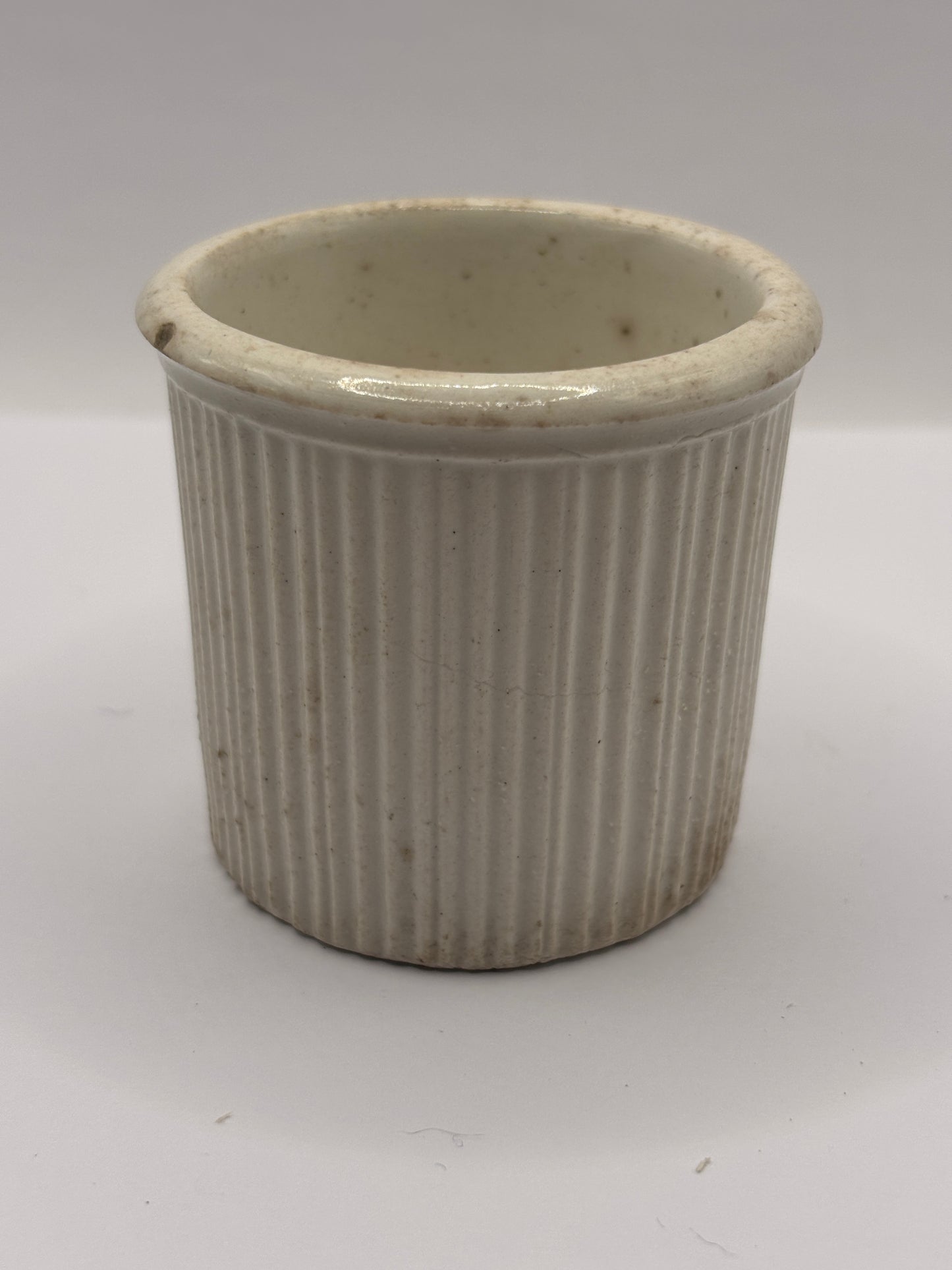 Early ribbed stoneware jam & marmalade pot