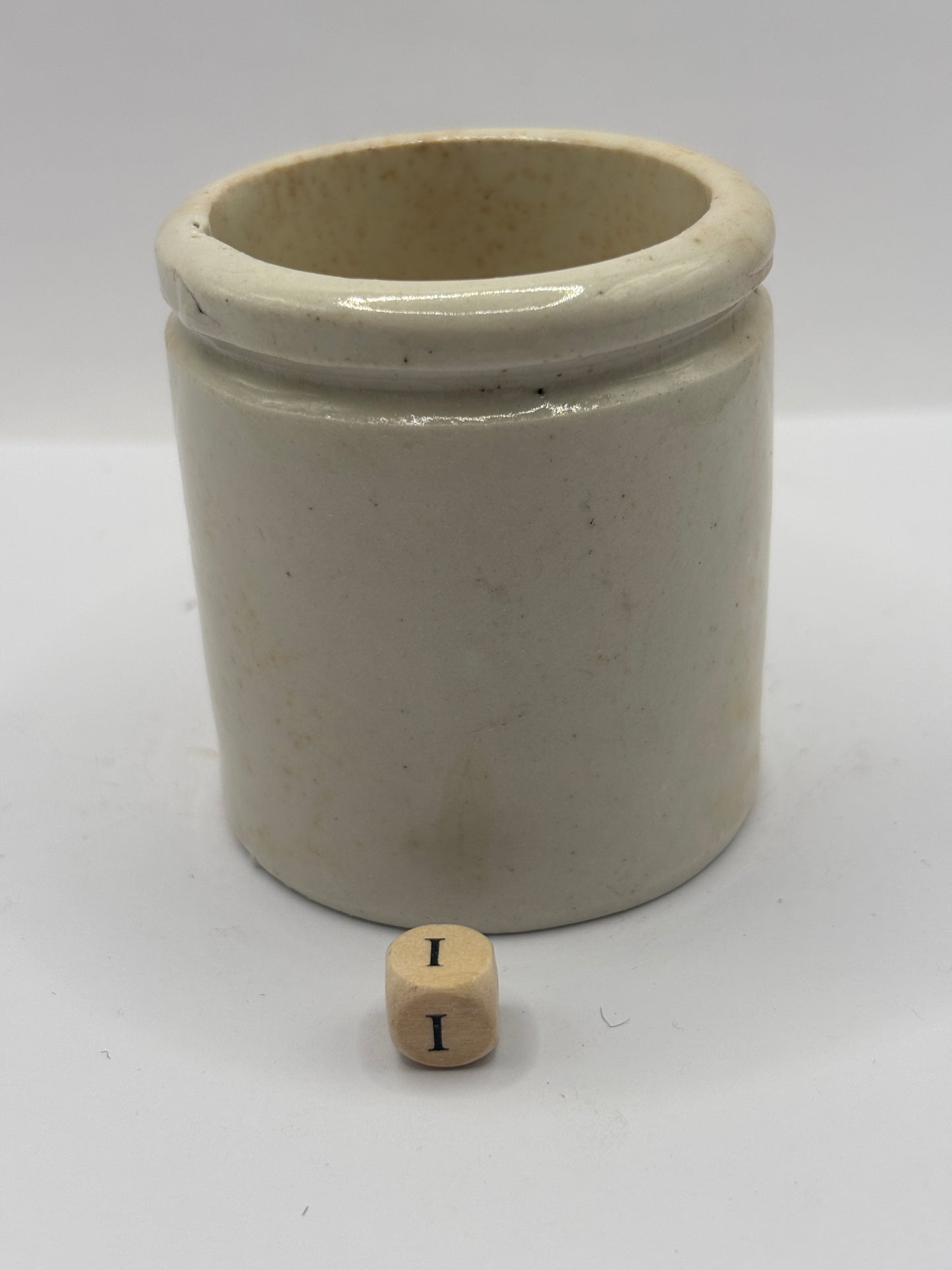 Old small chunky stoneware pot (i)