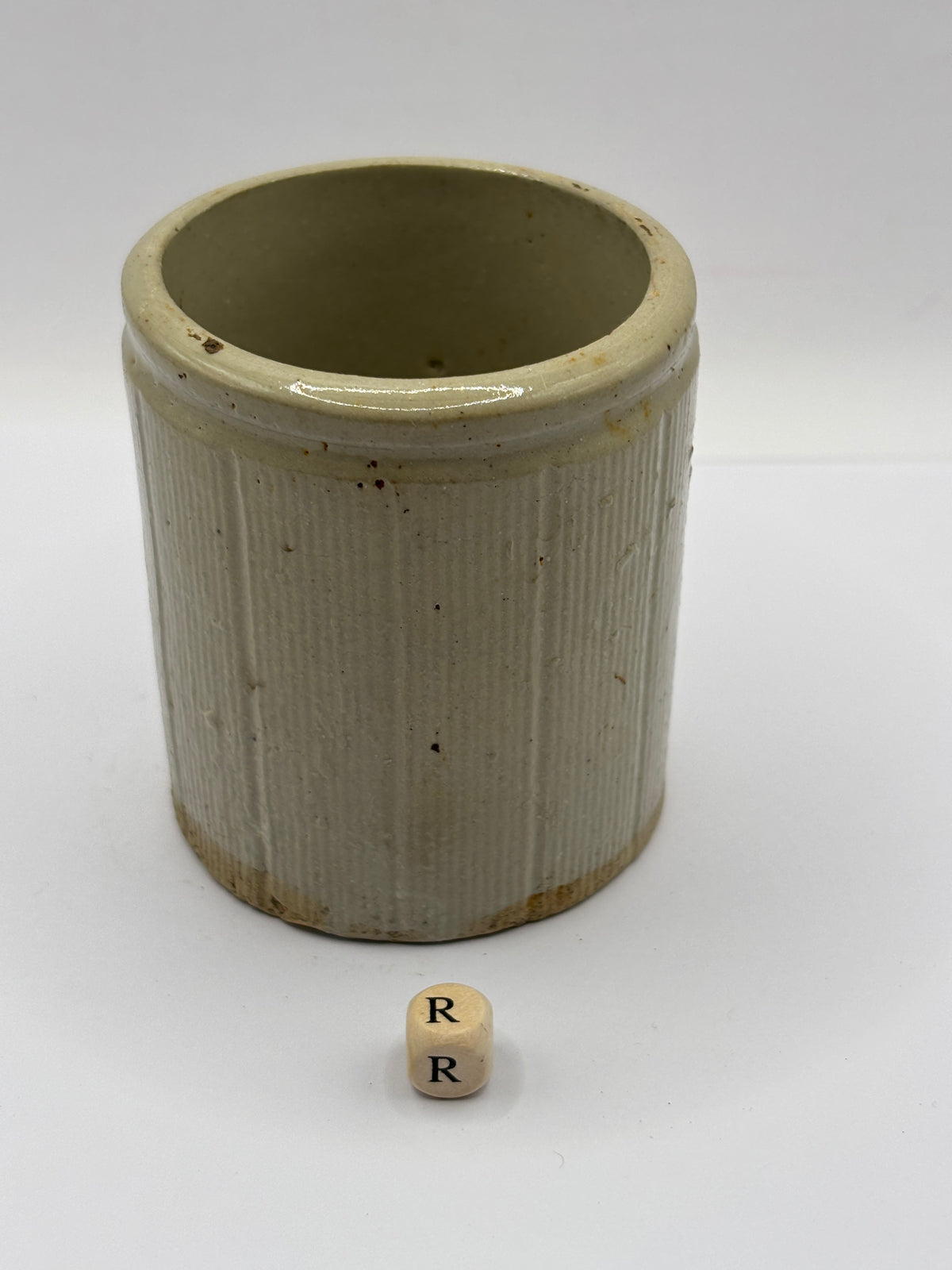Old small ribbed stoneware jam pot (R)