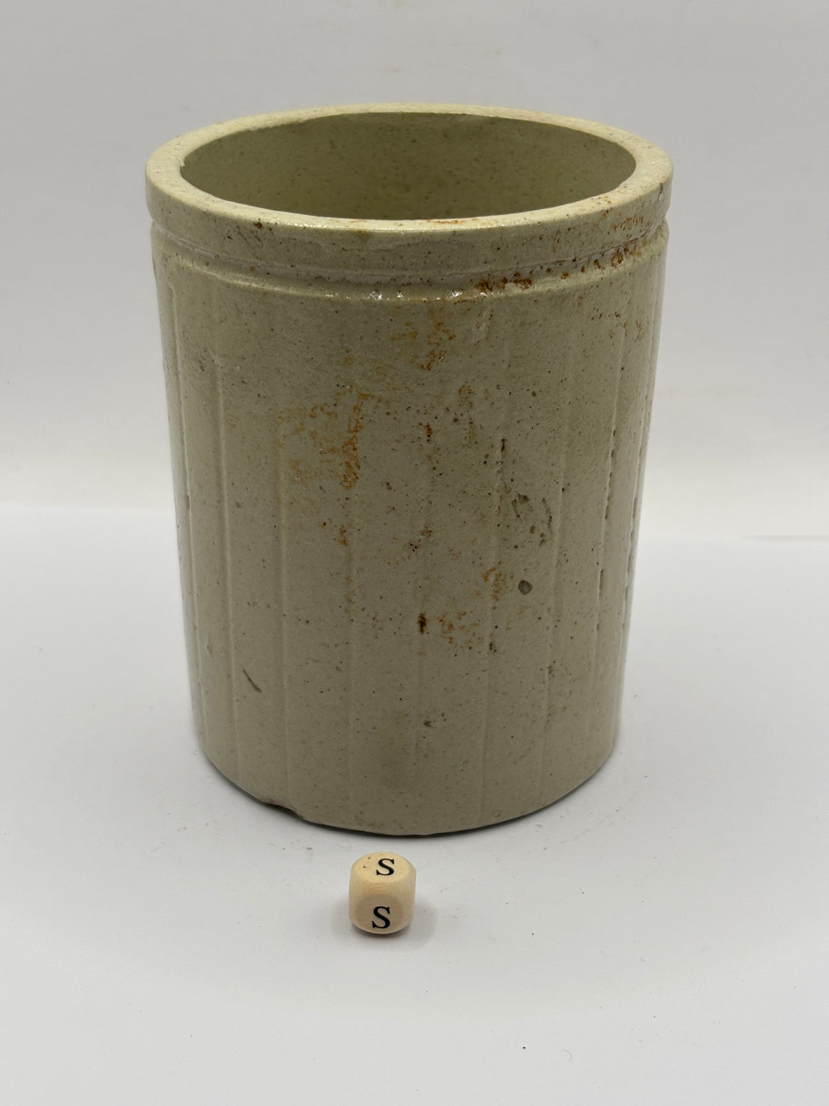 Old 1lb ribbed Hartleys stoneware jam pot (s)