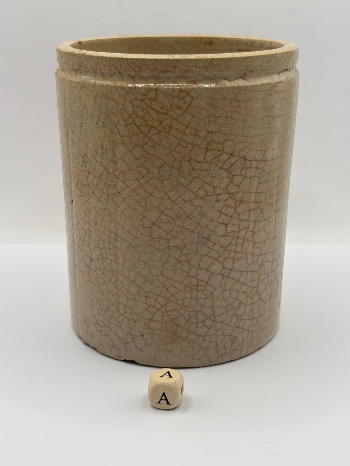Old 1lb ribbed stoneware jam pot (a)