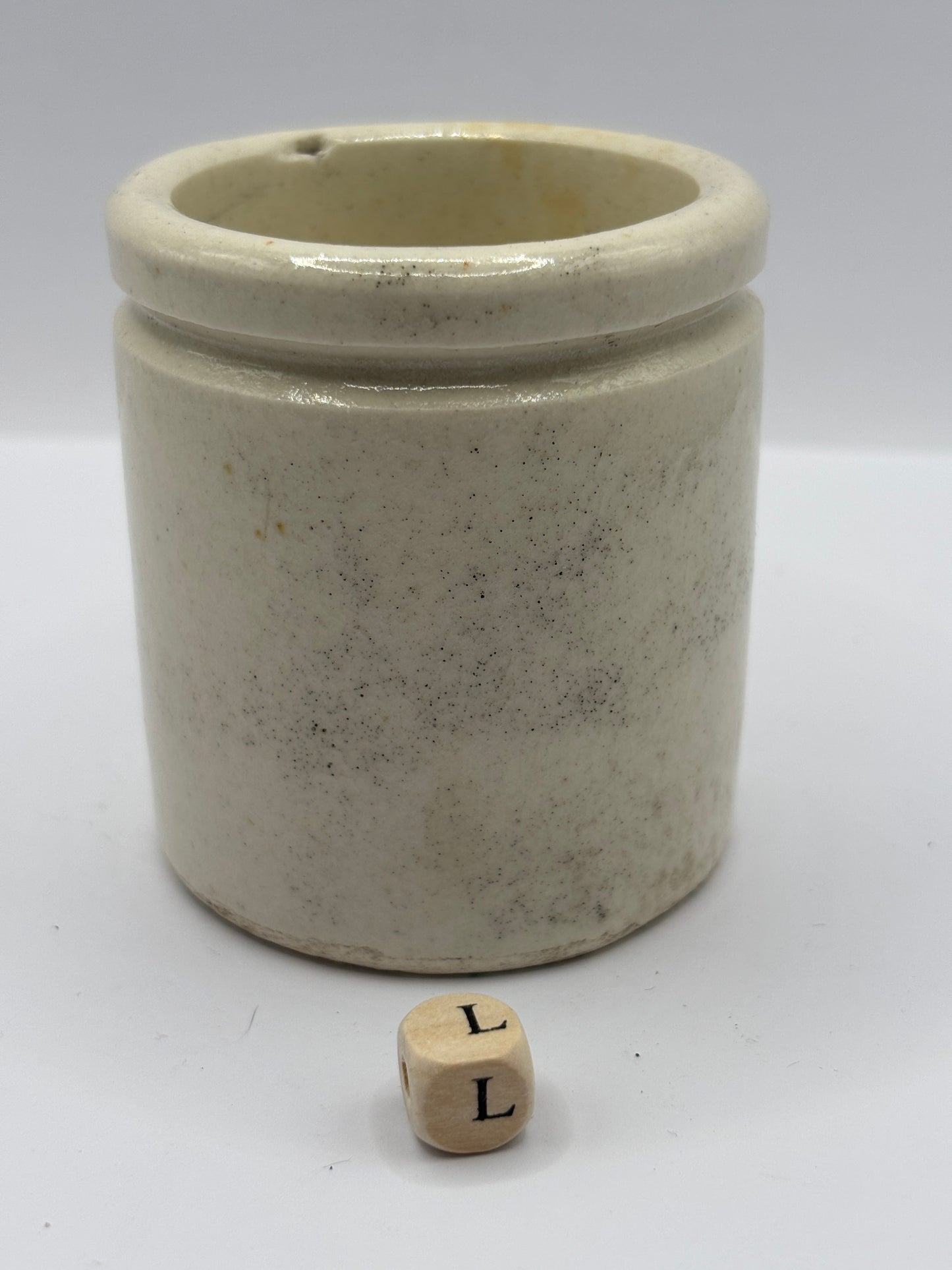 Old chunky stoneware pot (L)