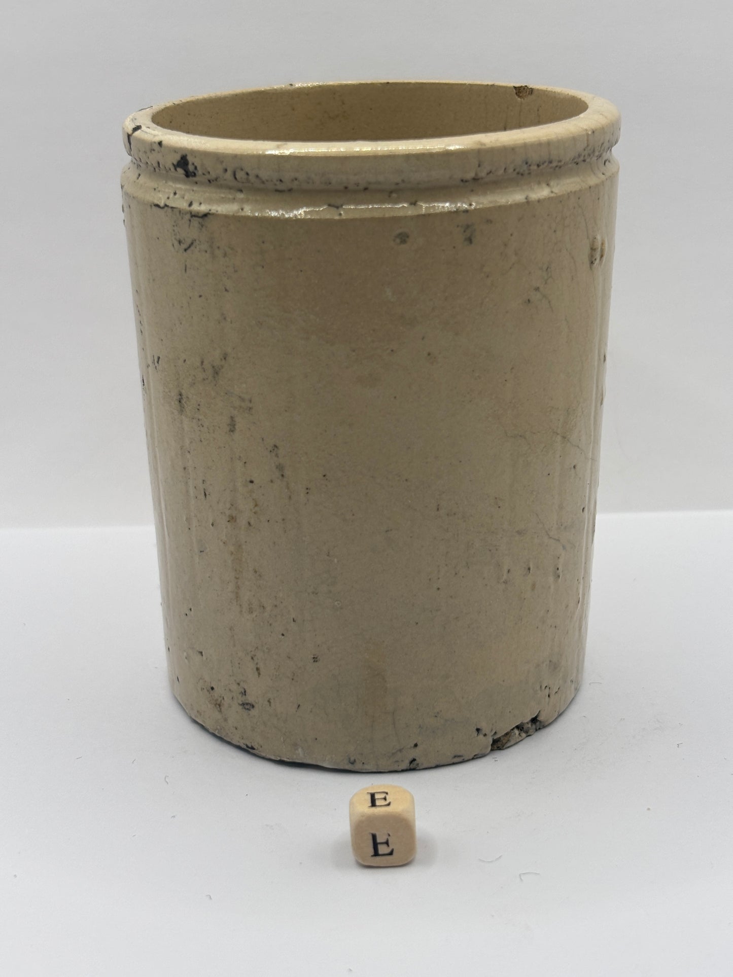 Old 1lb ribbed stoneware jam pot (e)