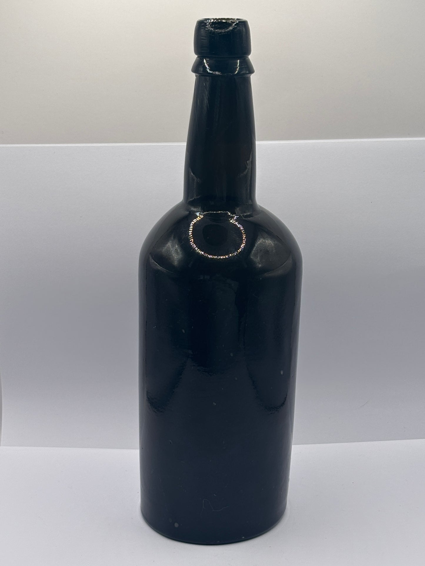 Old sealed wine bottle, Inner temple