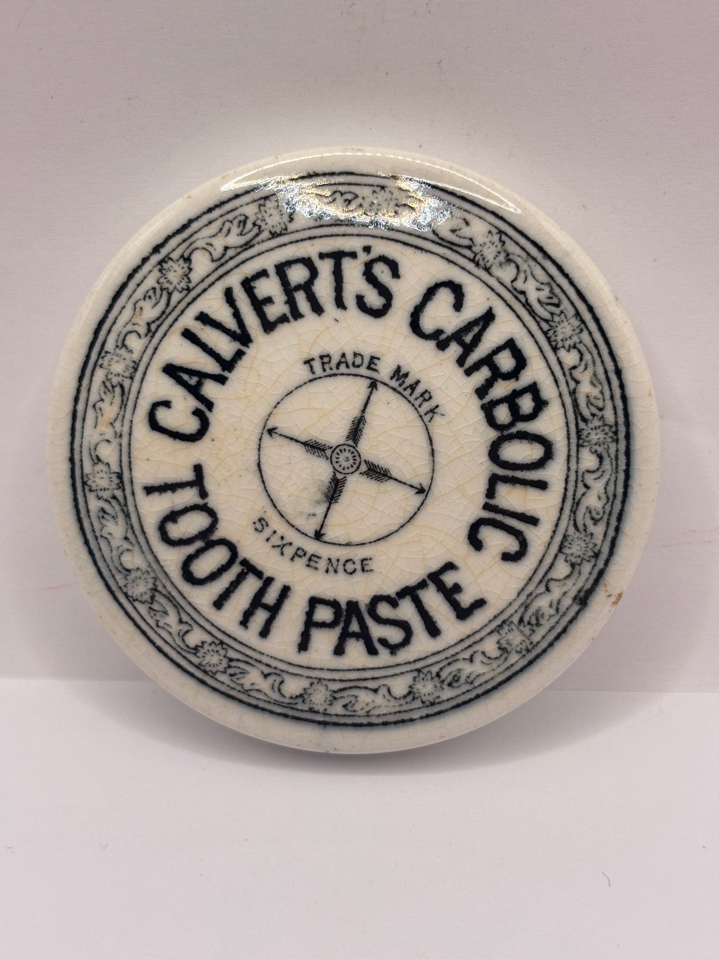 Old advertising lid, Calverts carbolic tooth paste