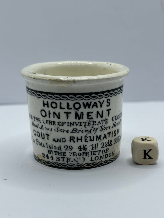 Small Holloway’s advertising ointment pot (k)