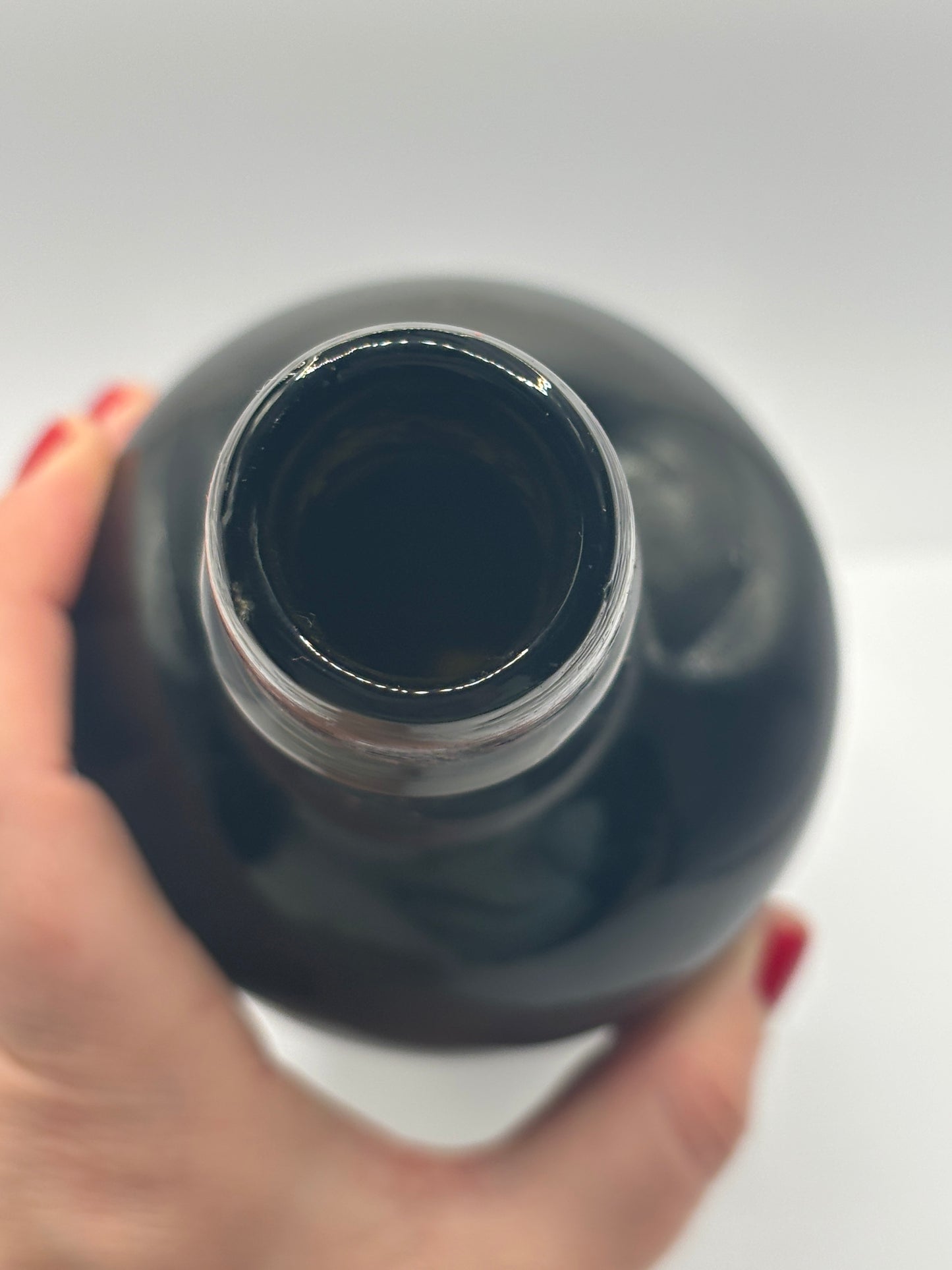 Old sealed wine bottle, Inner temple