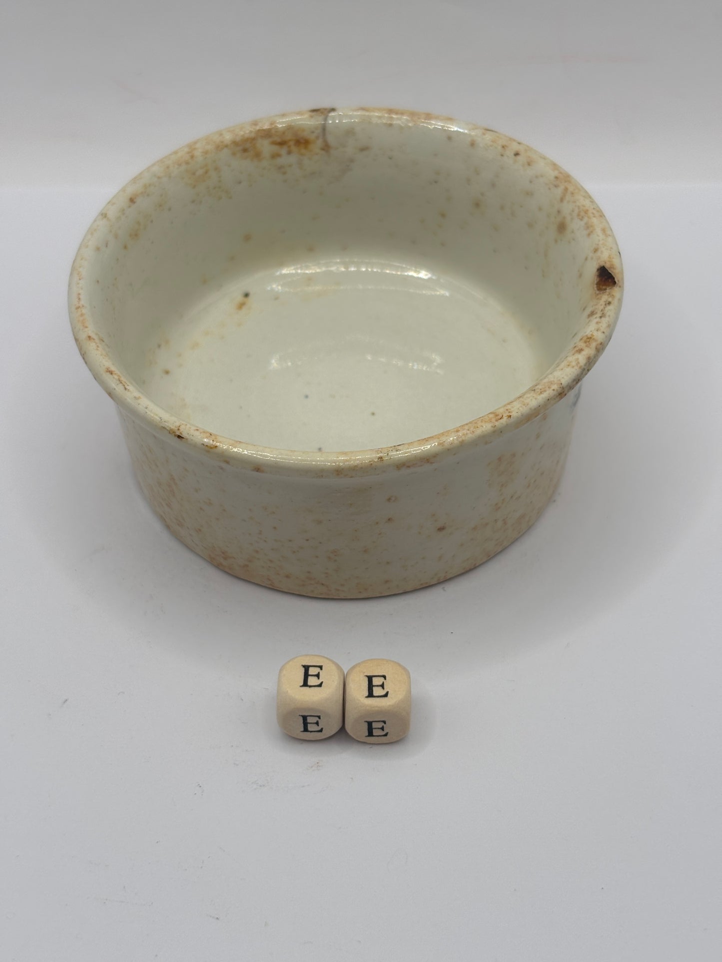 Old Mrs moors advertising meat paste pot (ee)