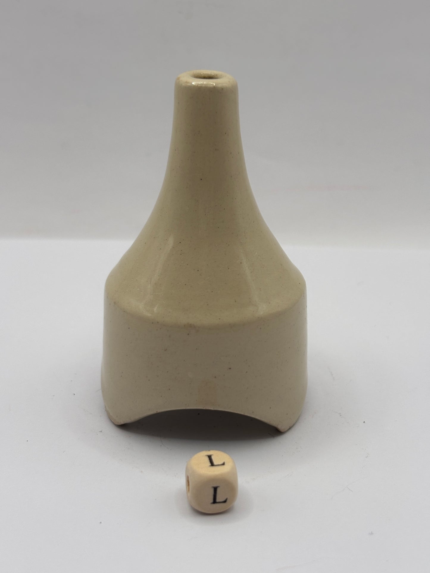 Vintage stoneware pie funnel (L)