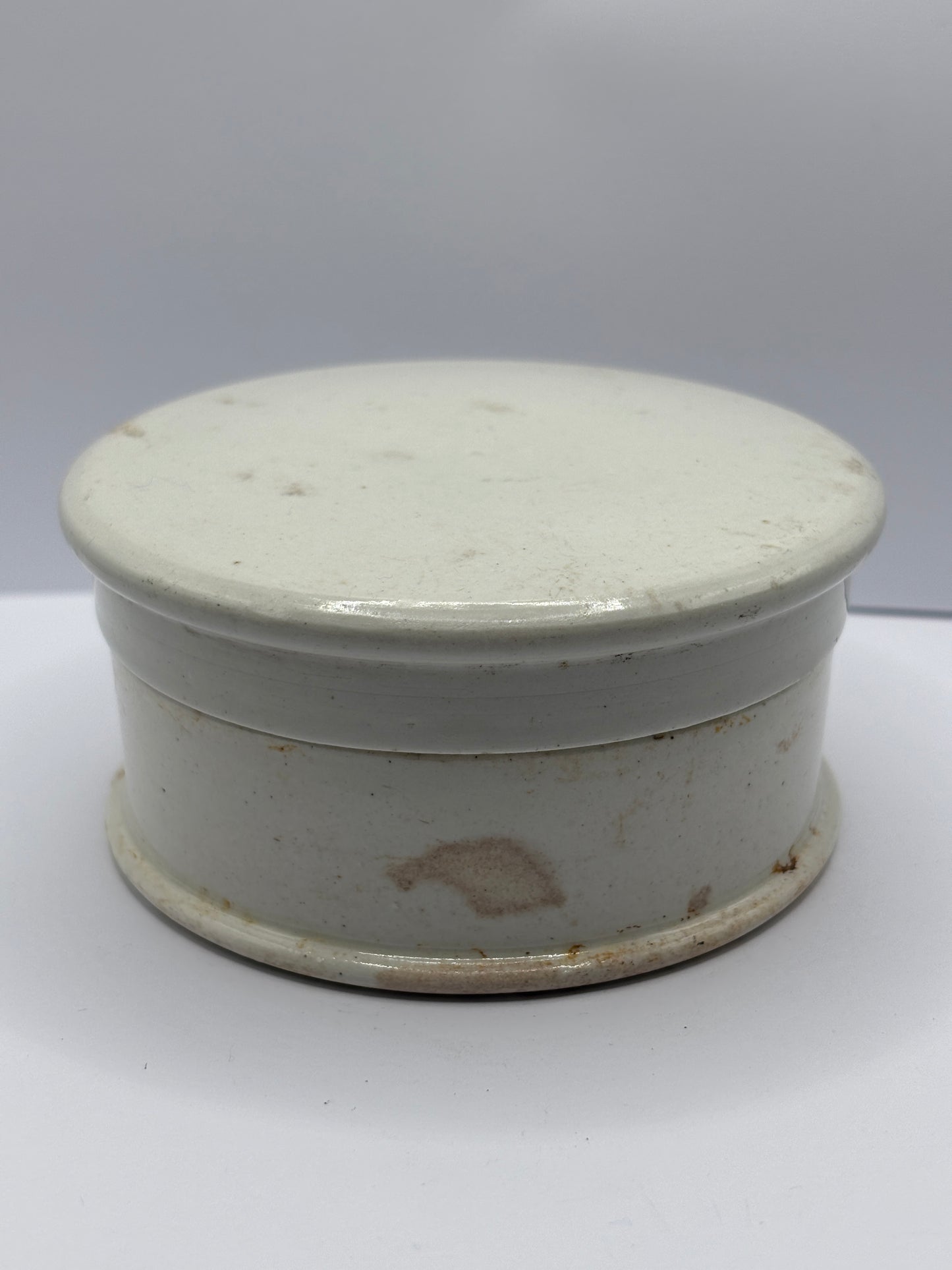 Old plain pot lid and base