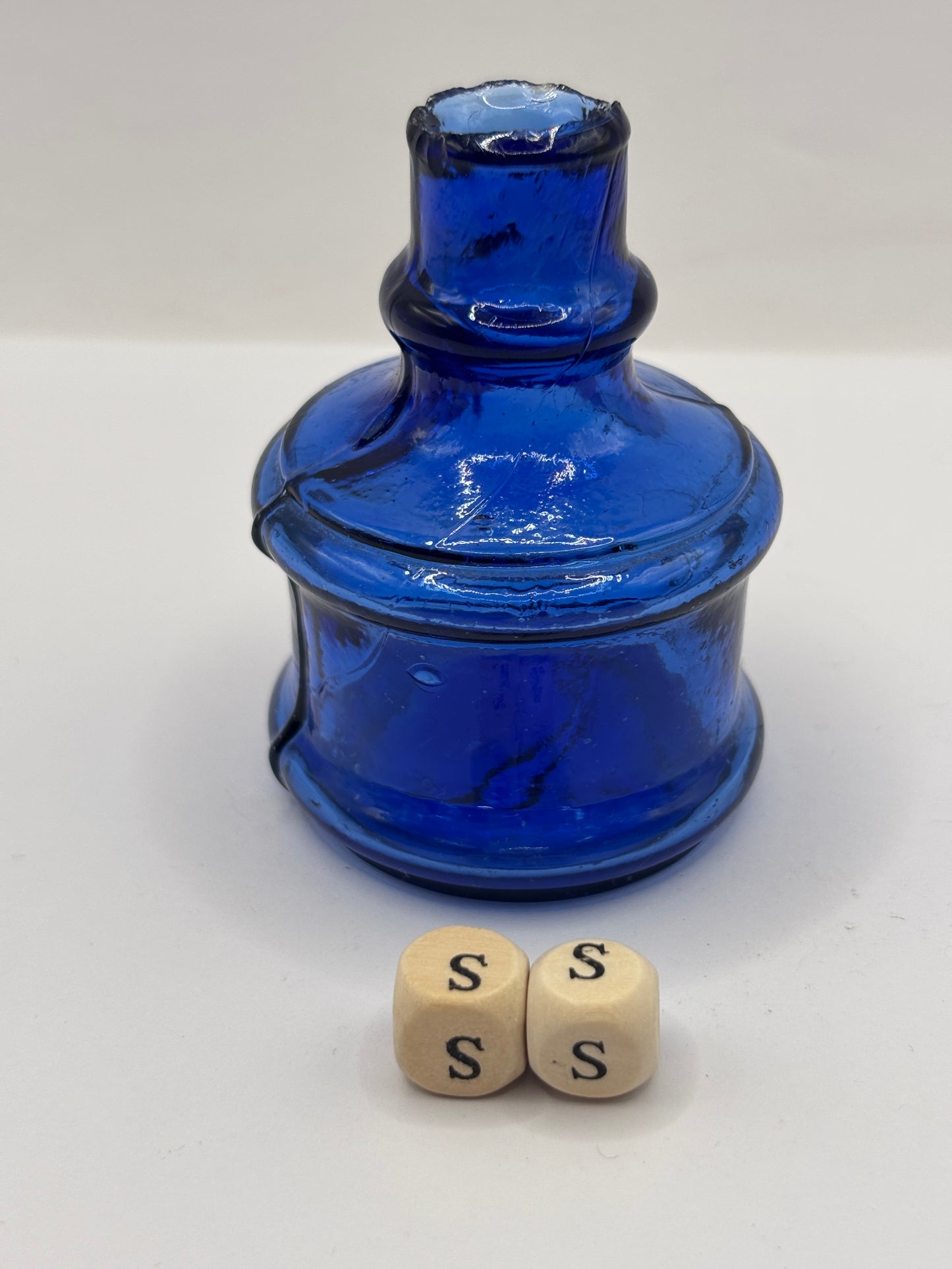 Old cobalt blue glass ink bottle, inkwell, penny ink (ss)
