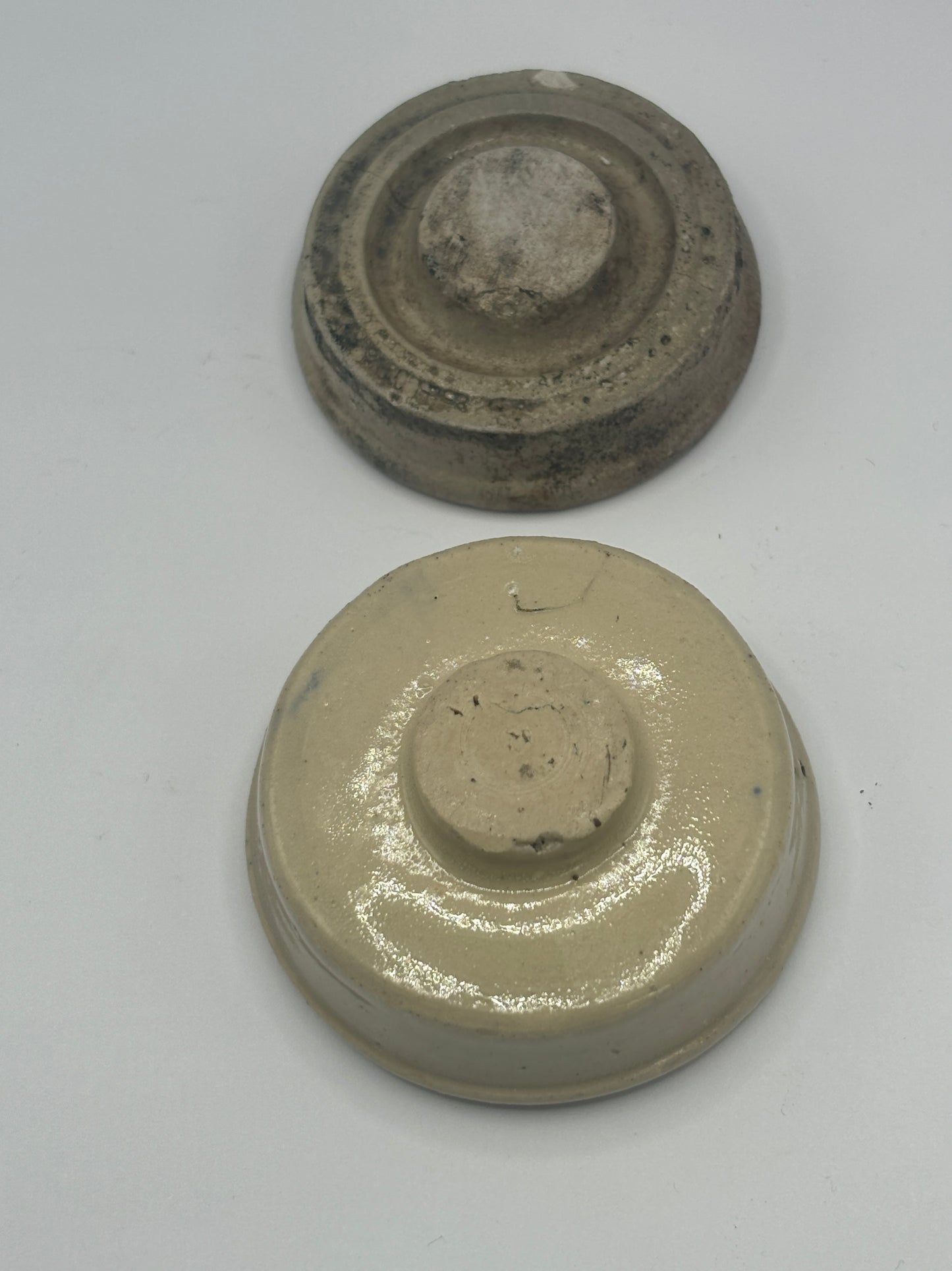 2 old stoneware eye ointments