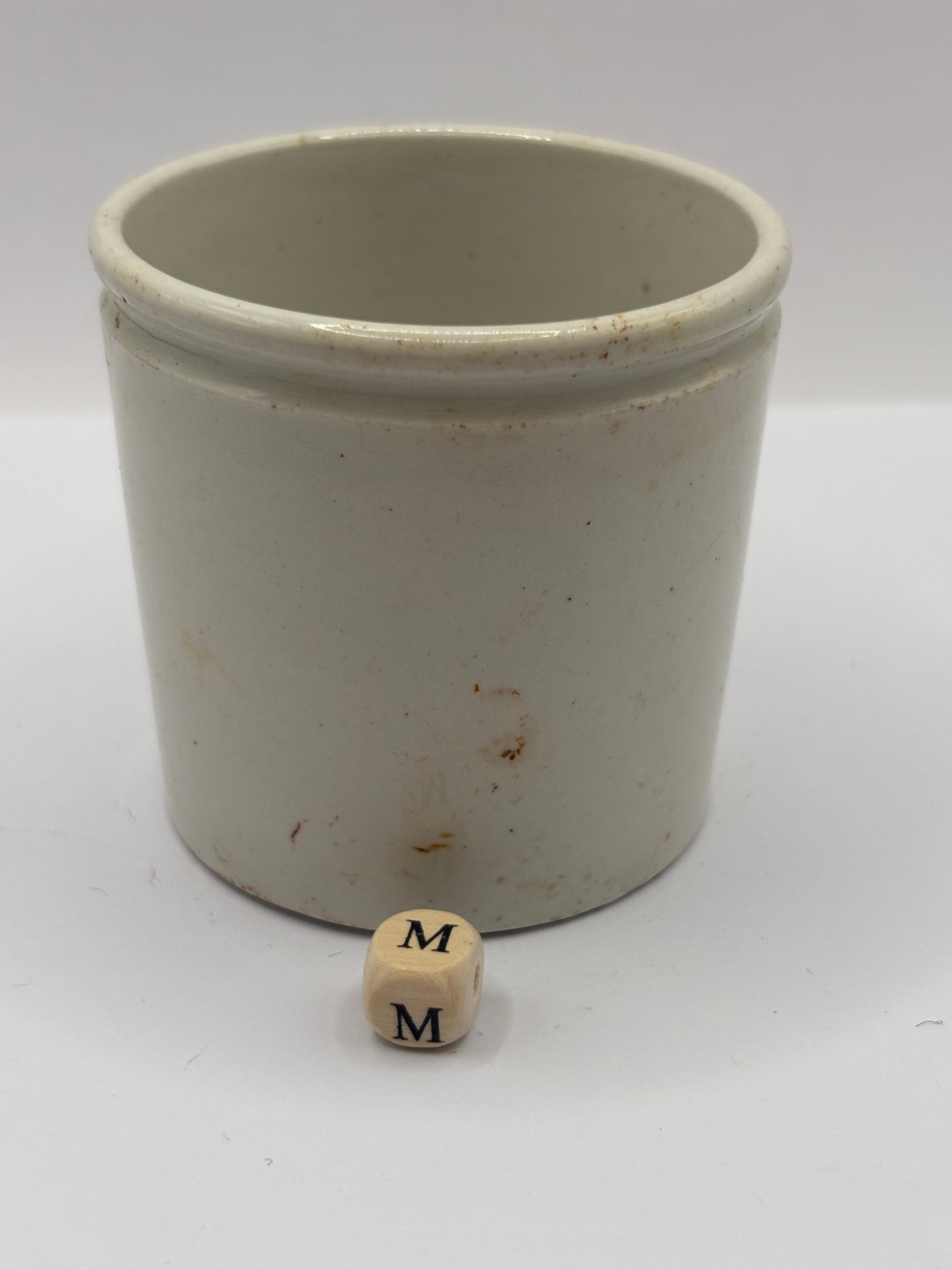 Old plain stoneware jar (M)