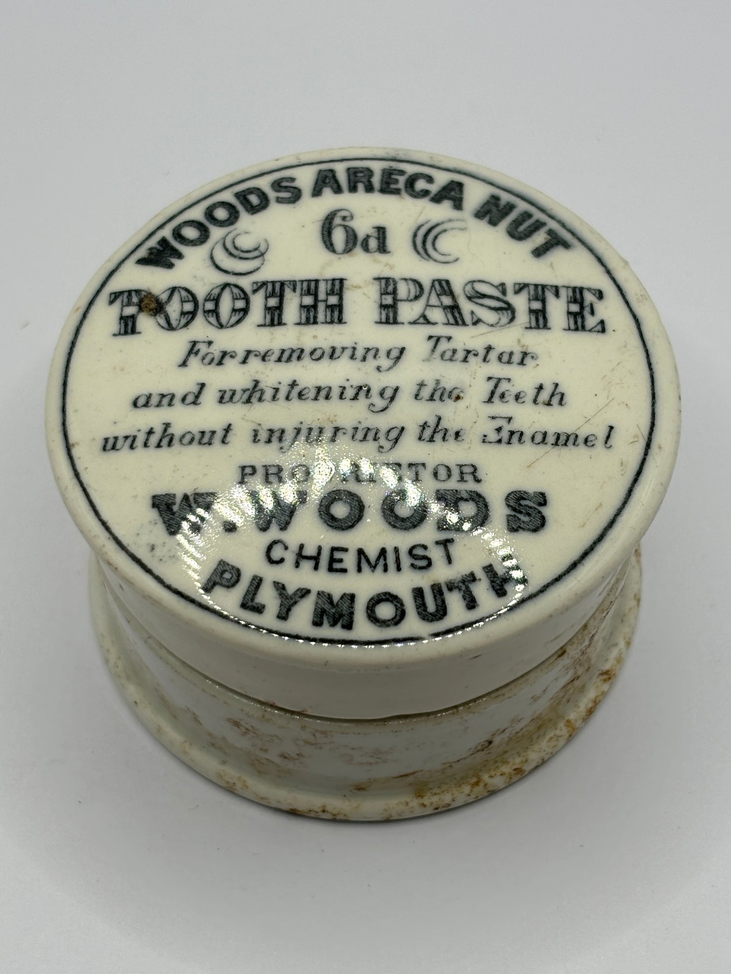 Old Woods advertising pot lid & base