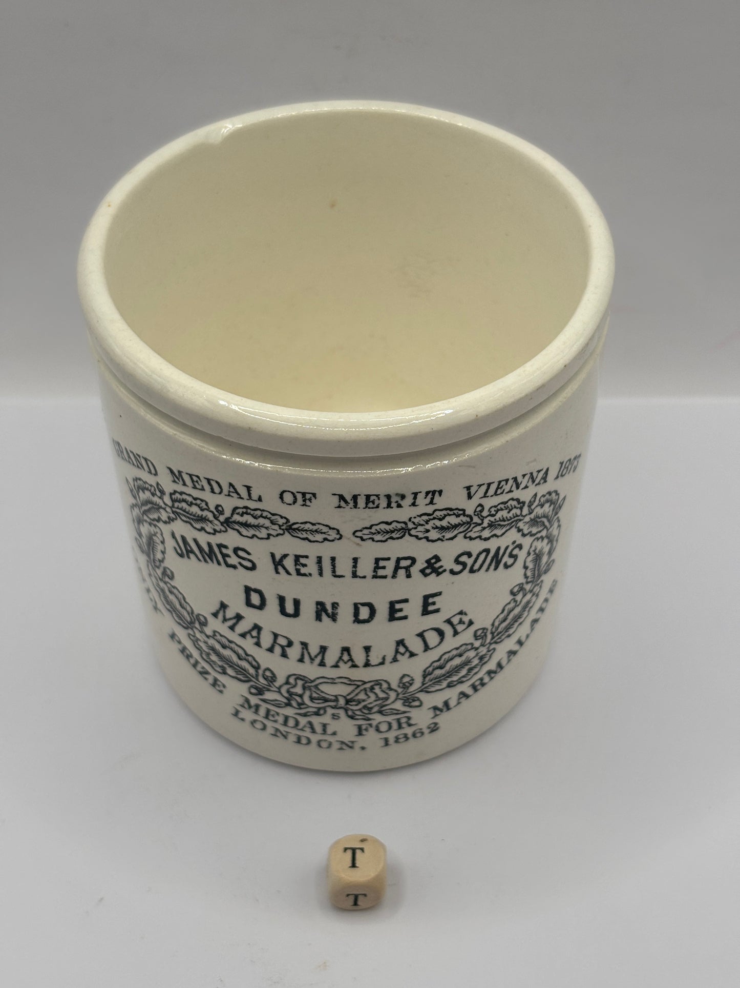 Old 1lb James Keiller Dundee marmalade jar (T)