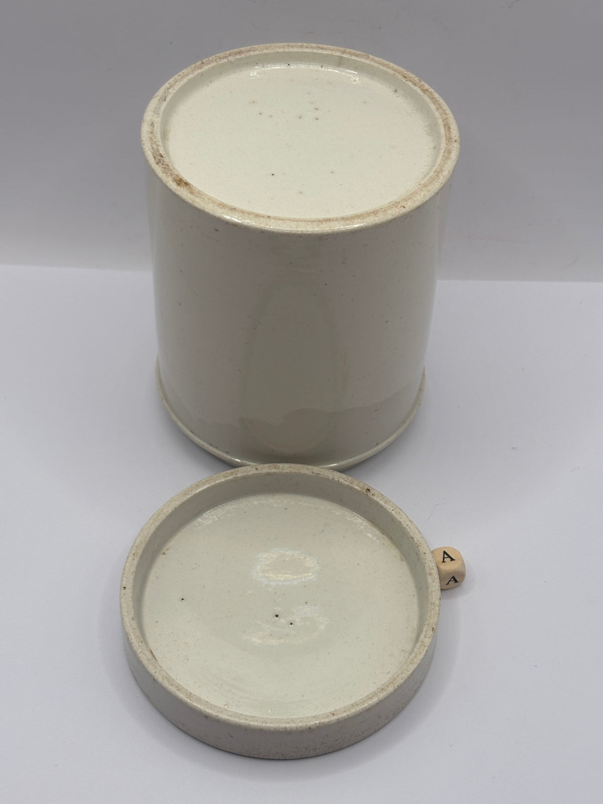 Old plain white stoneware apothecary jar & lid (a)