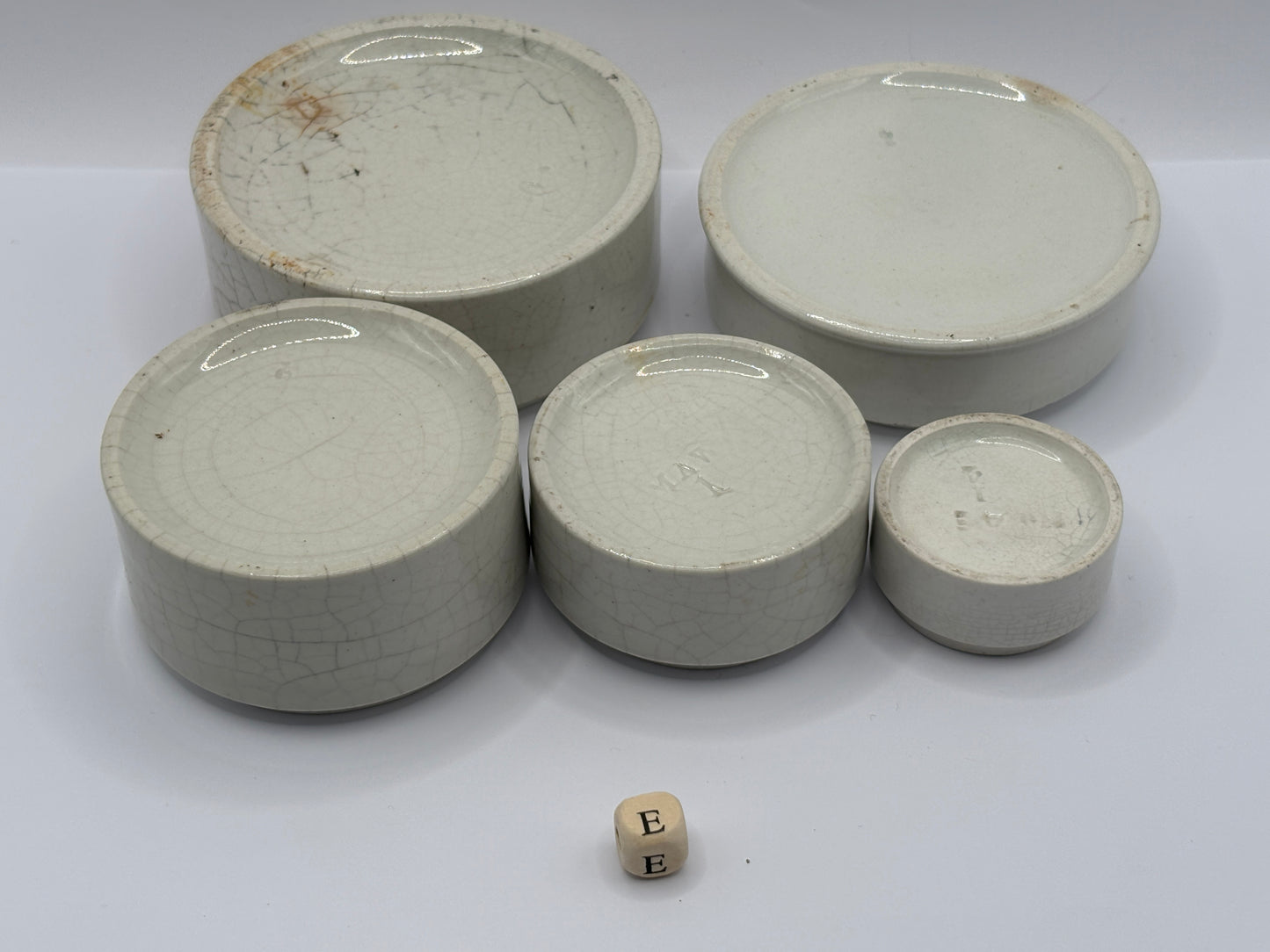 5 pot lid bases/risers/stackers (E)