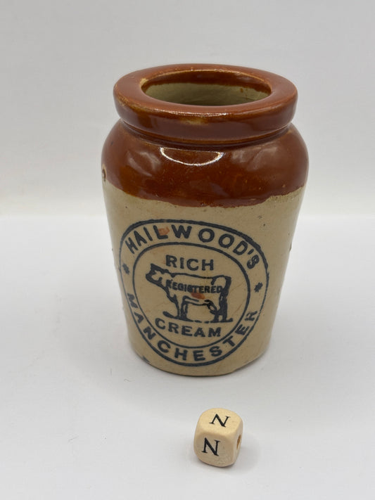Old advertising cream pot, Hailwoods rich cream (N)