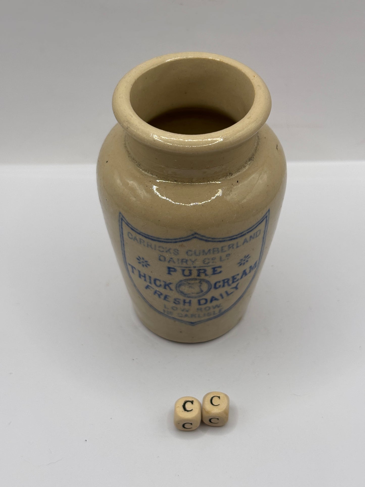 Old advertising cream pot, Carricks pure thick cream (cc)