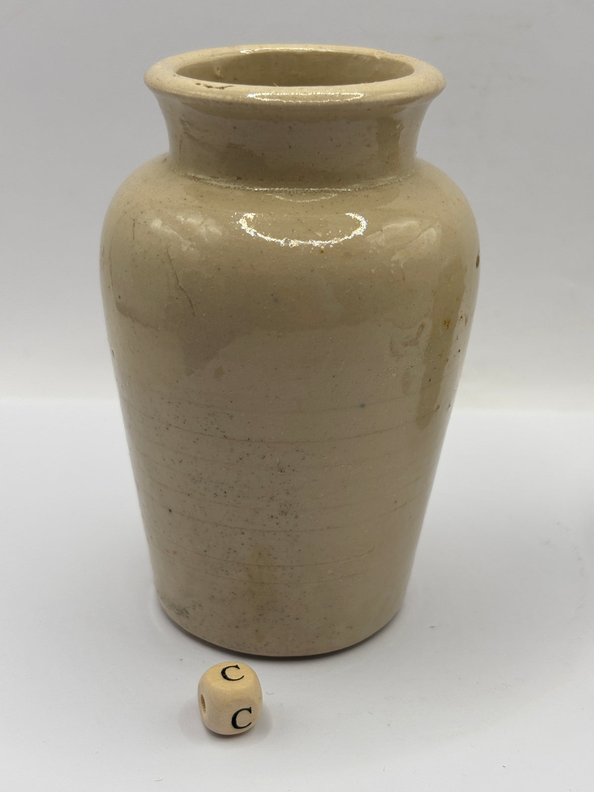 Old advertising cream pot, Carricks Cumberland dairy (c)