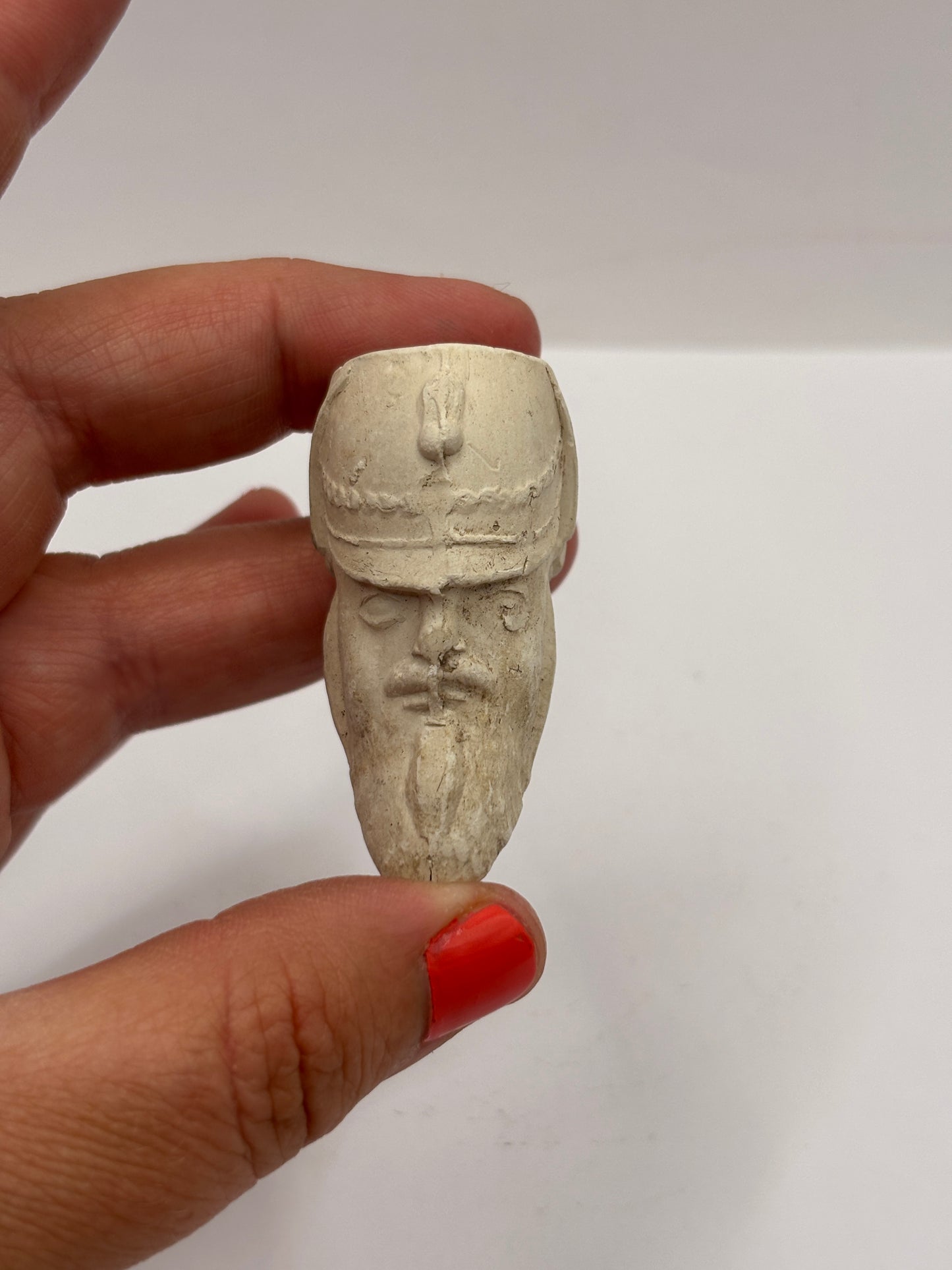 Old figural clay pipe head, pipe bowl