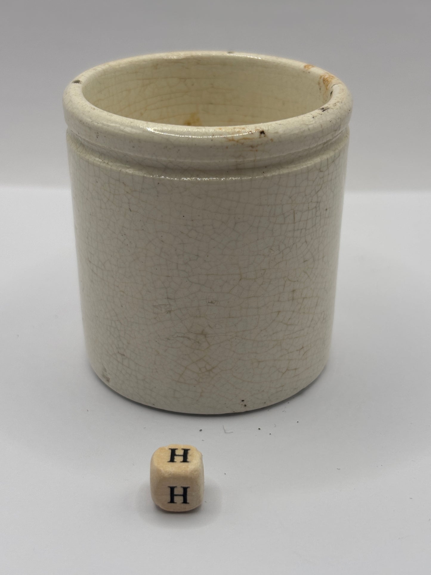 Old chunky Mailing stoneware pot (H)