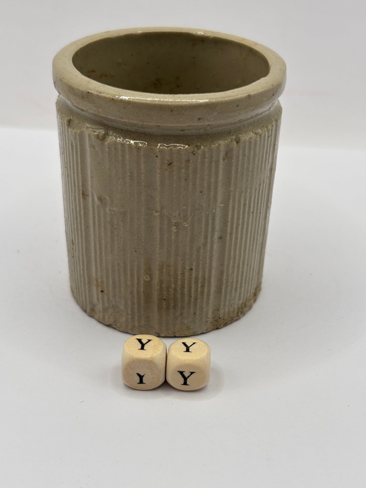 Old mini ribbed stoneware jam pot (yy)