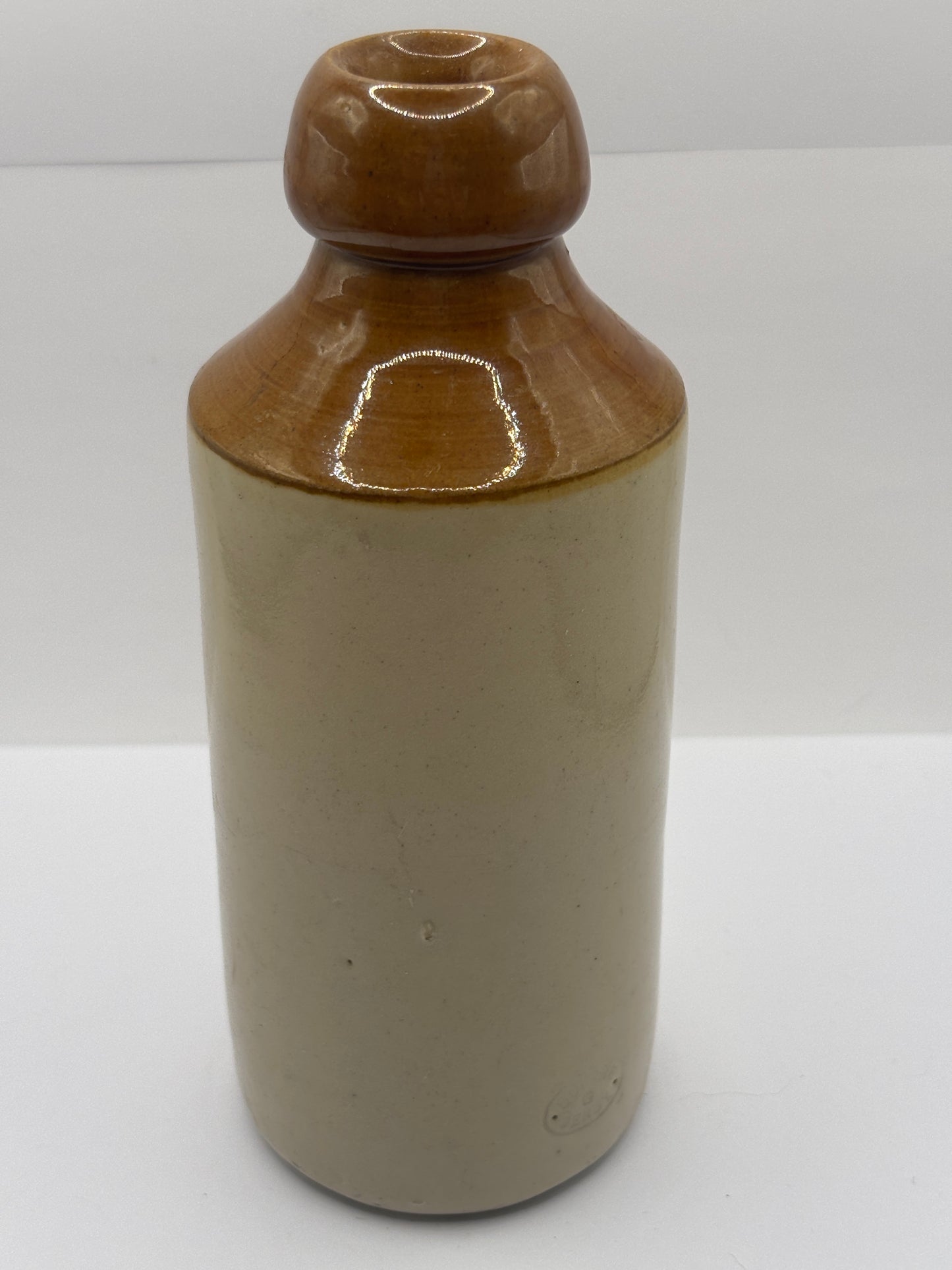 Old stoneware ginger beer bottle, Green & Ledicott brewed ginger beer. Southend on sea