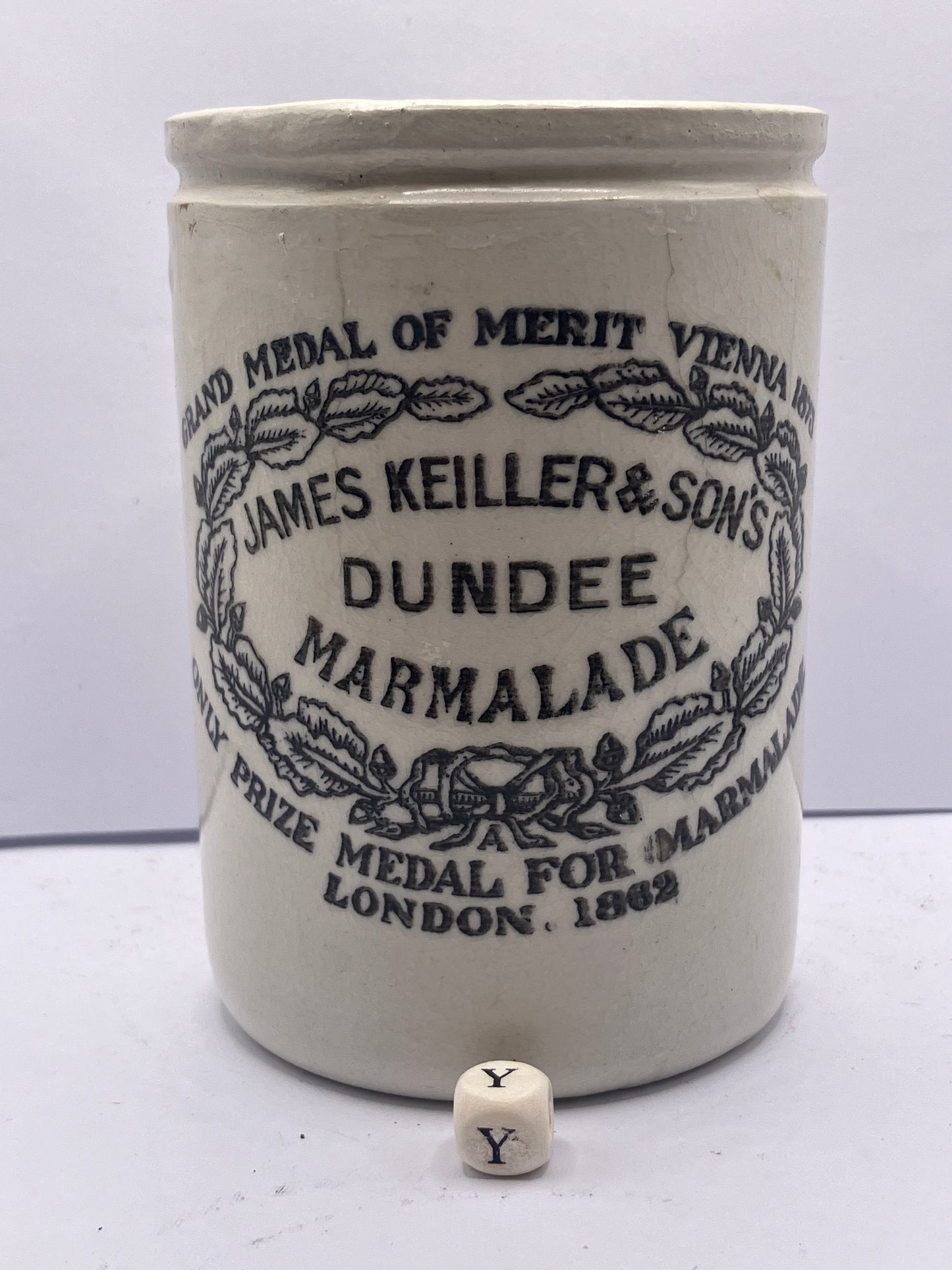 1lb James Keiller dundee marmalade repaired (Y)