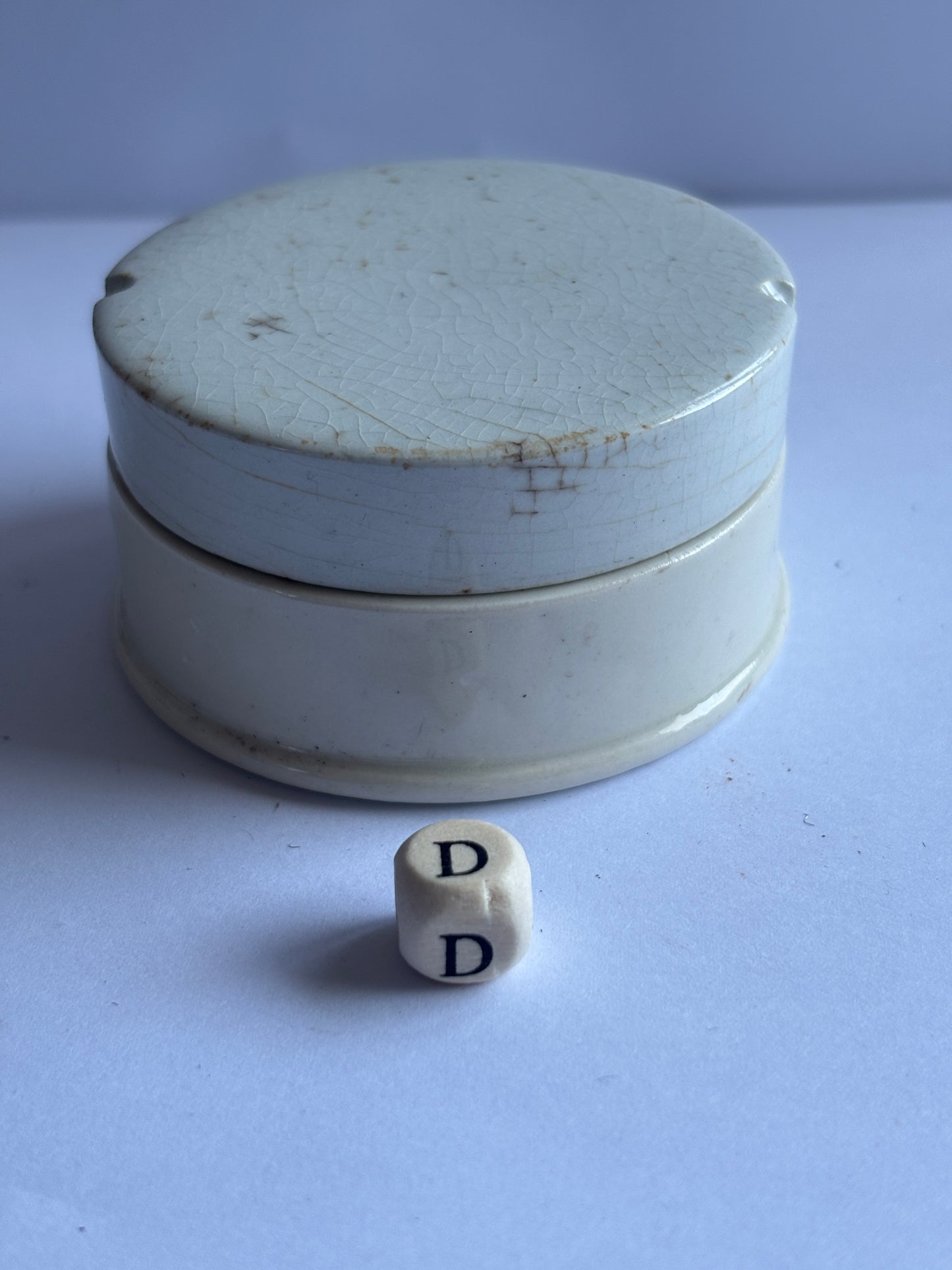 Old plain pot lid and base, stoneware (D)