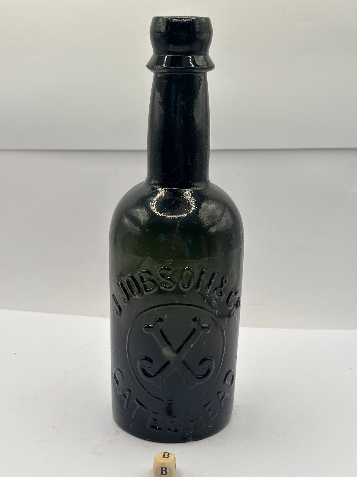 Old advertising beer bottle, J.Jobson & Co Gateshead (B)
