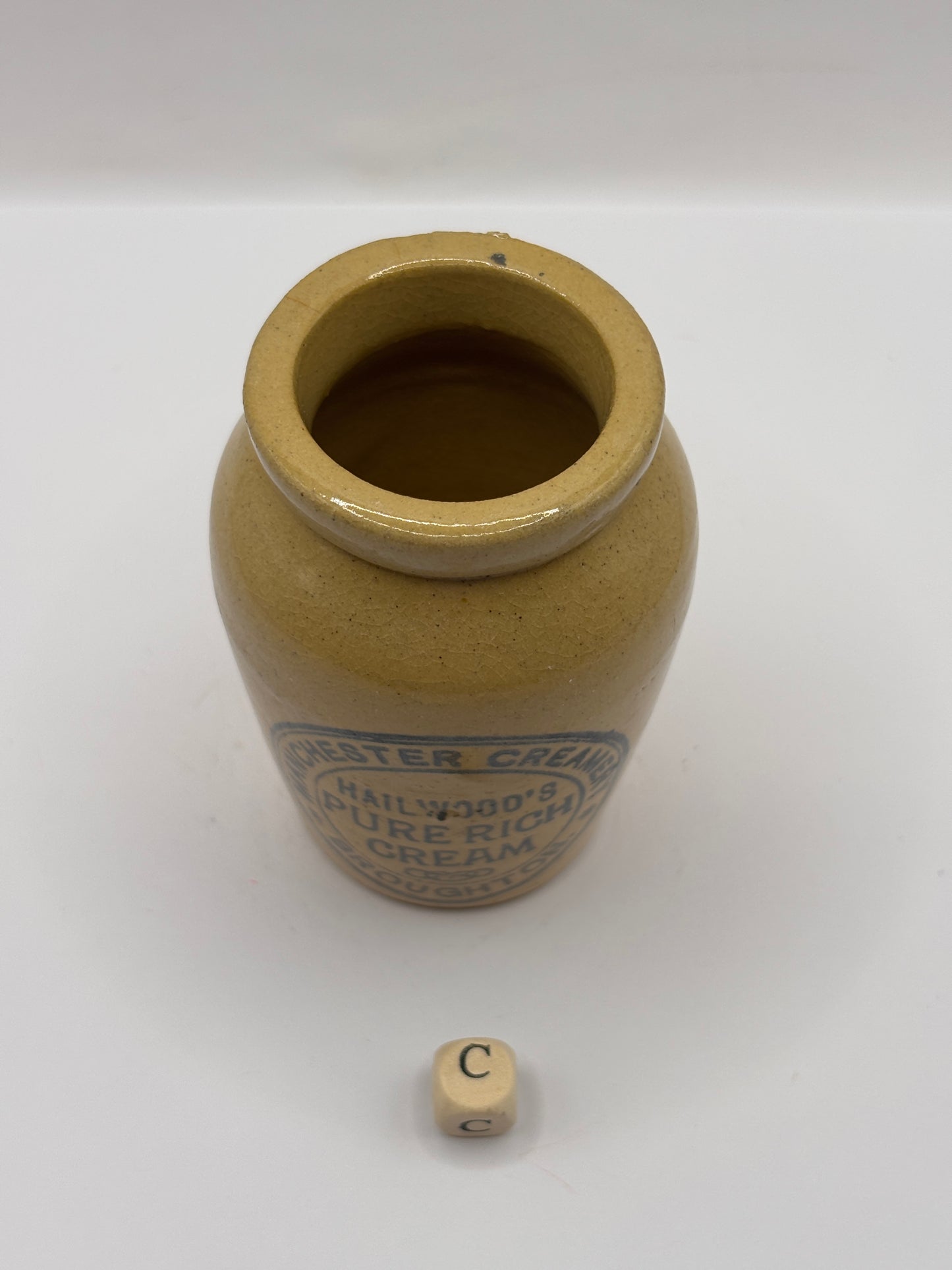 Old advertising cream pot, Manchester creamery Hailwoods (c)