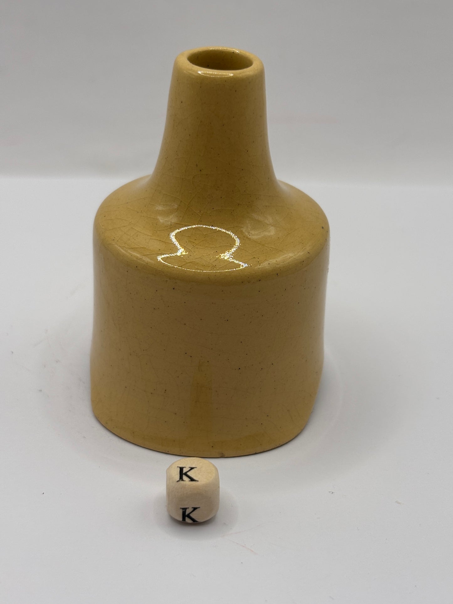 Vintage Nutbrown stoneware pie funnel (K)