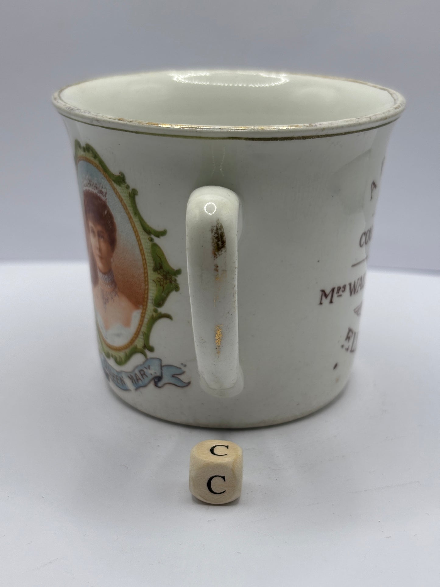 Vintage royalty mug (c)