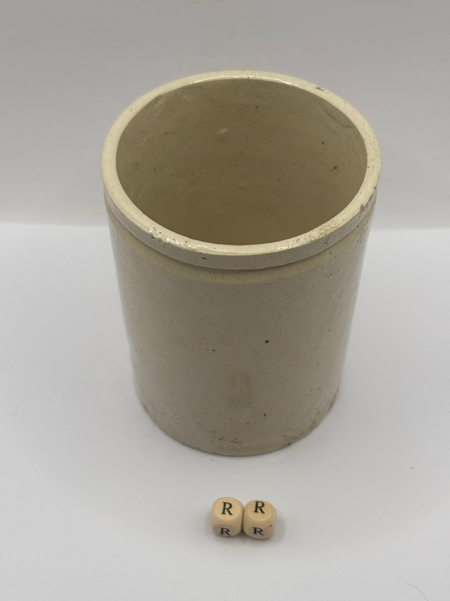 Old 1lb smooth stoneware jam pot (RR)