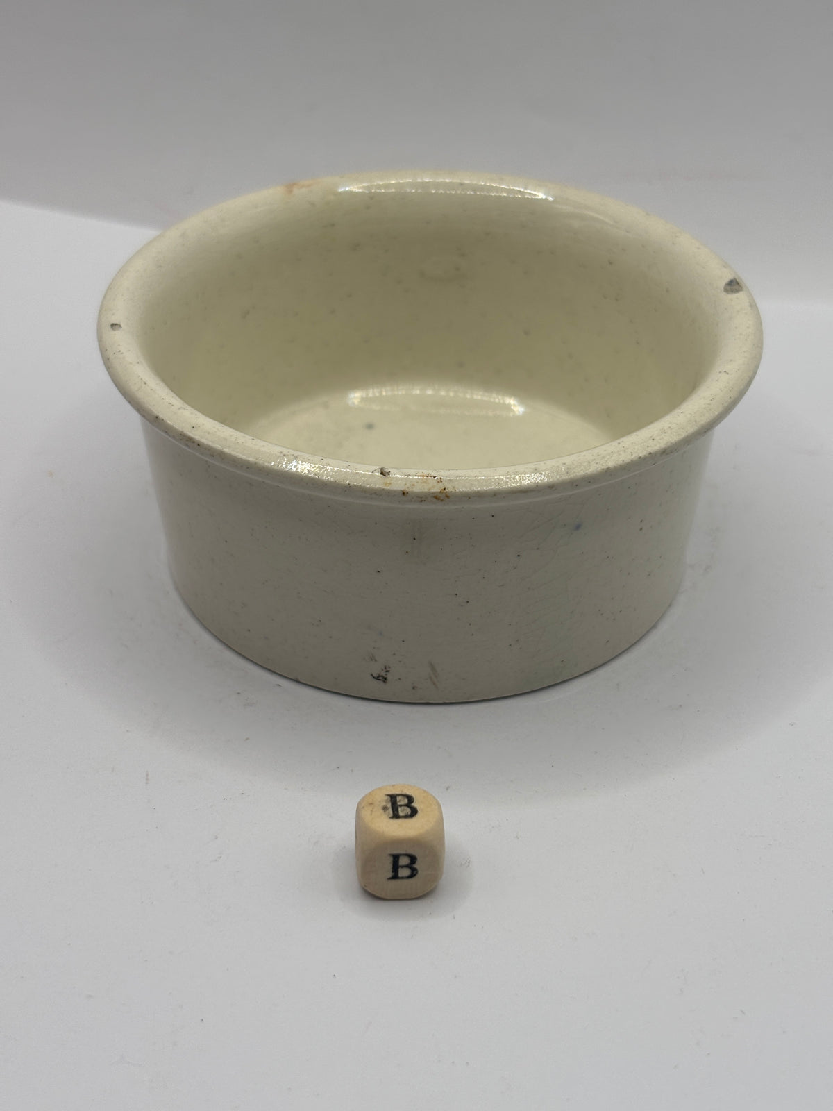 Old advertising meat paste pot, Plumtree home potted meats (B)
