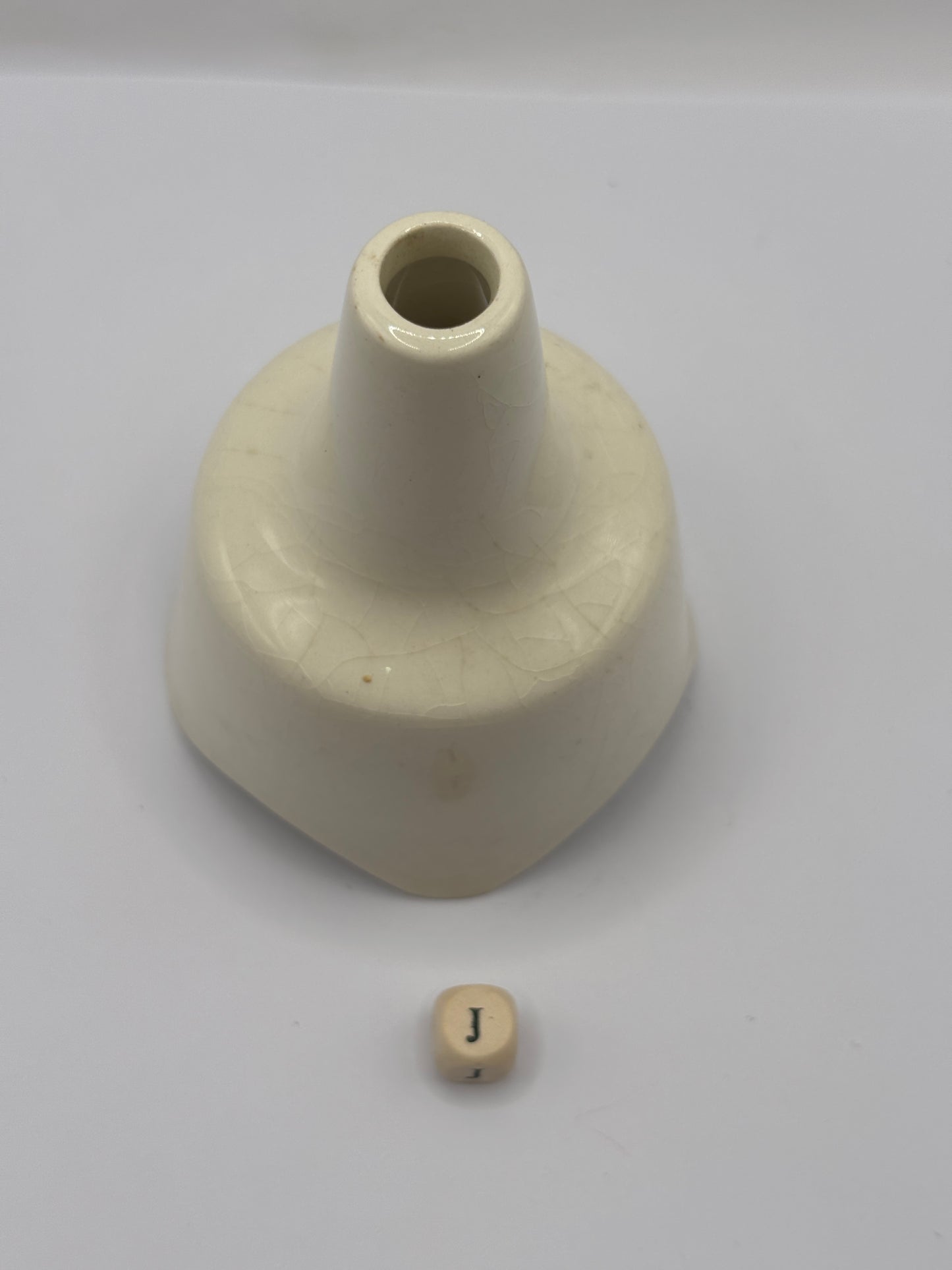 Vintage large Nutbrown stoneware pie funnel (J)