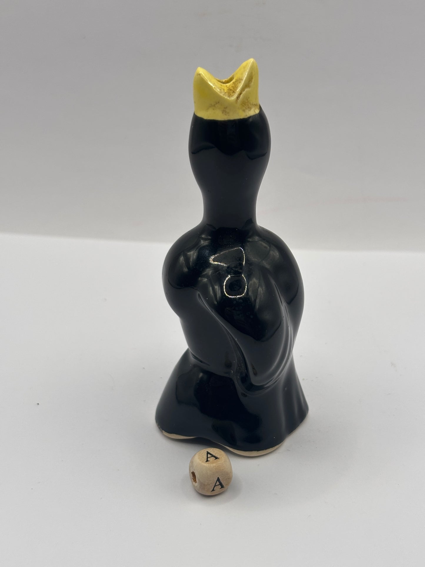 Old blackbird pie funnel (A)