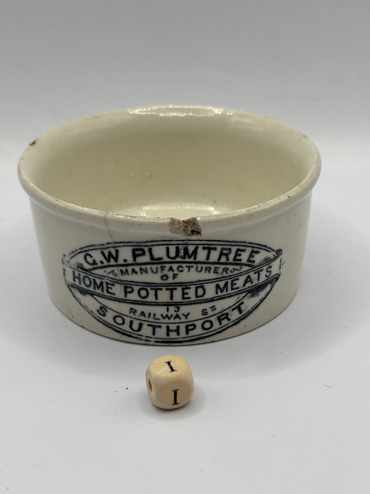 Old advertising meat paste pot, Plumtree home potted meats (i) chipped/hairline