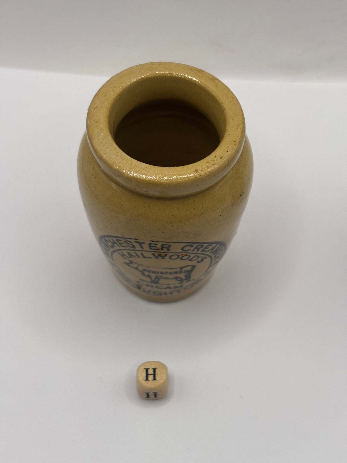 Old advertising cream pot, Hailwoods Manchester (H)