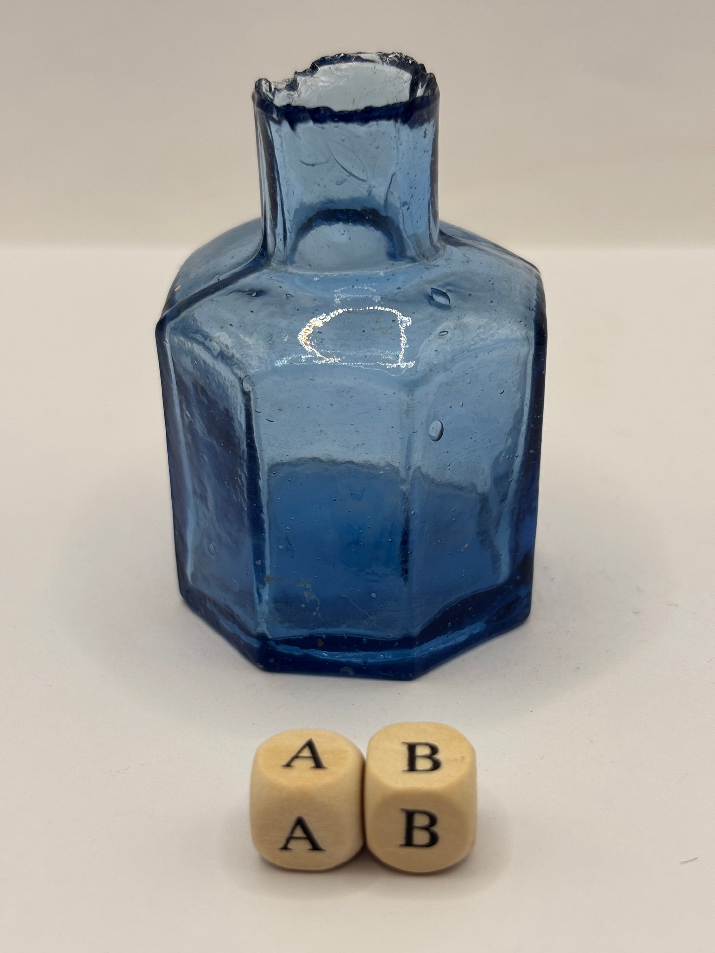 Old blue glass ink bottle, inkwell, penny ink (AB)