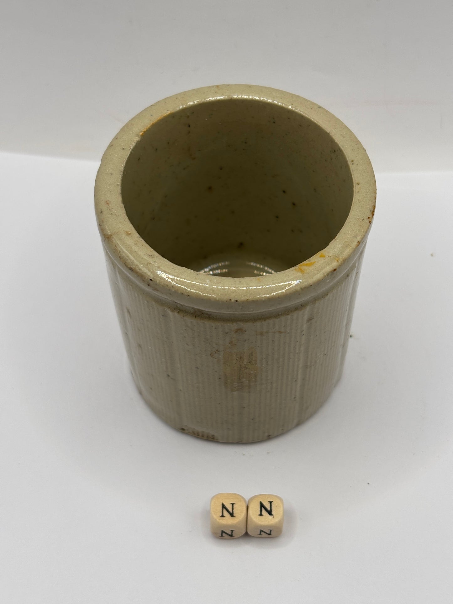 Old small ribbed stoneware jam pot (NN)