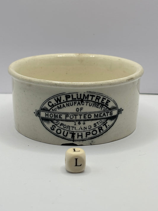 Plumtree home potted meats advertising pot. Damaged (L)