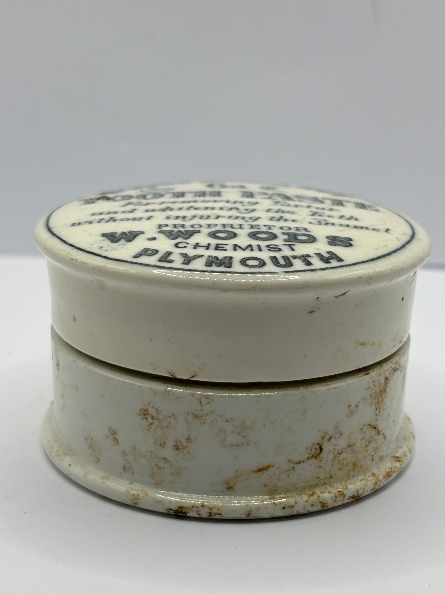 Old Woods advertising pot lid & base