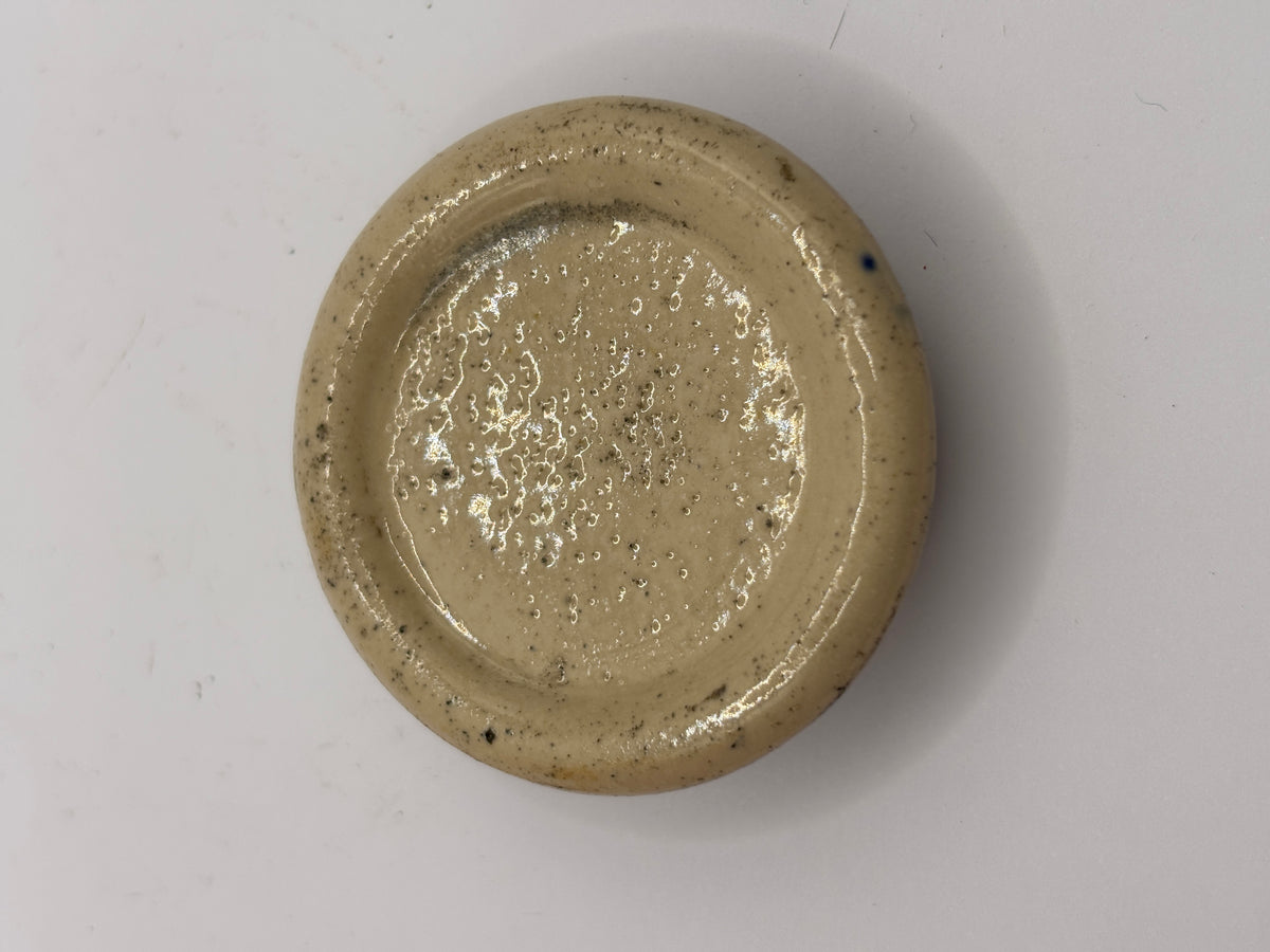 Old small singletons eye ointment